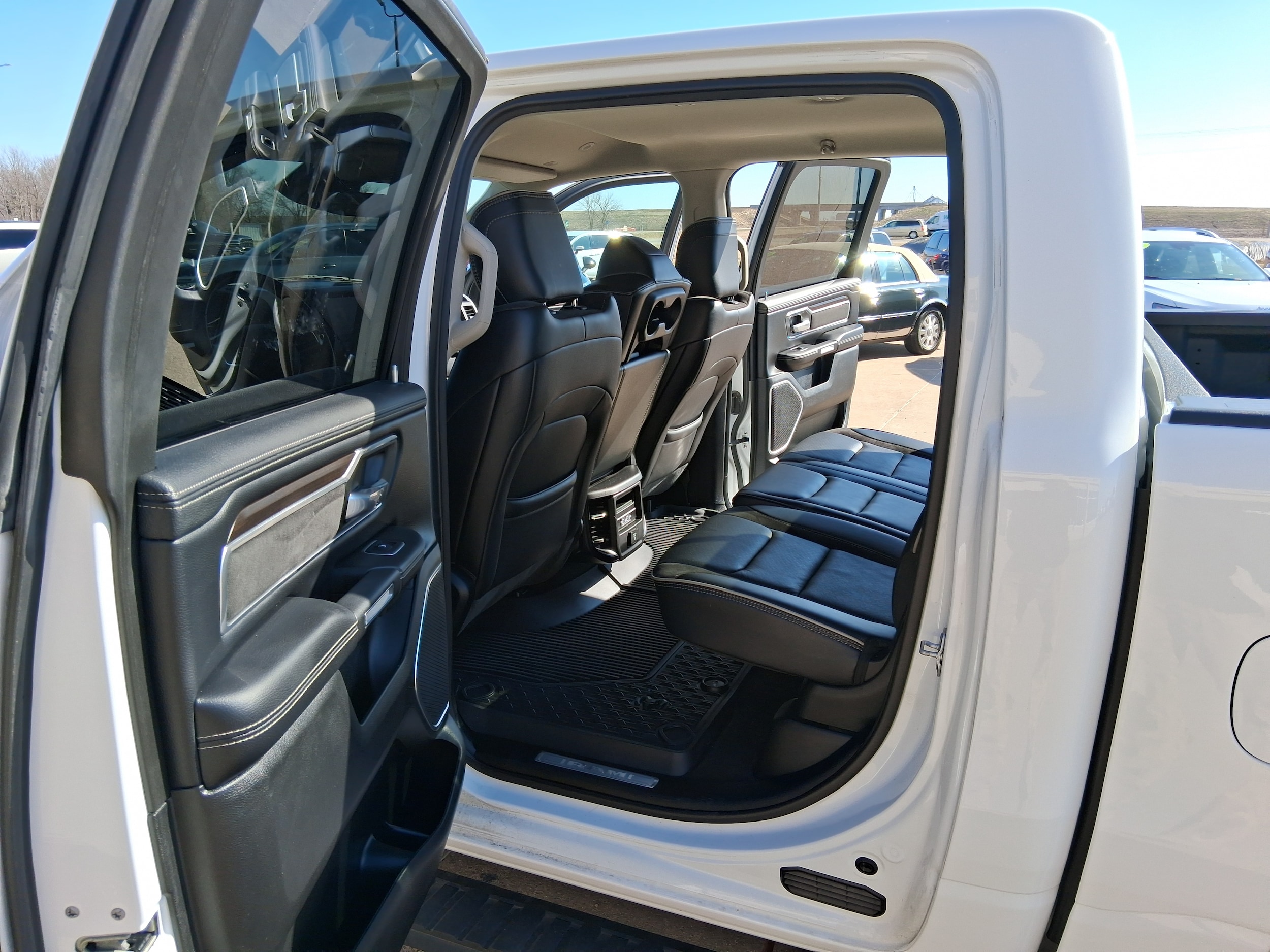 2022 RAM Ram 1500 Pickup Laramie - Photo 19