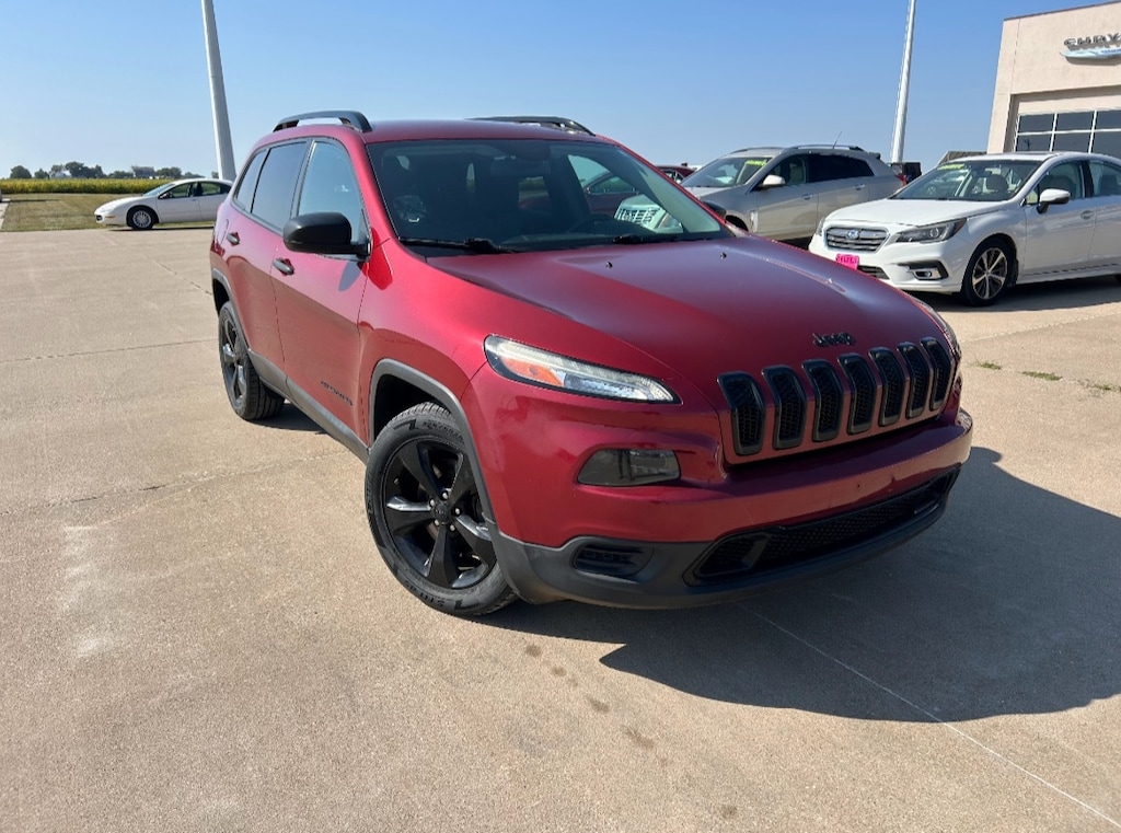 Used 2016 Jeep Cherokee ALTITUDE