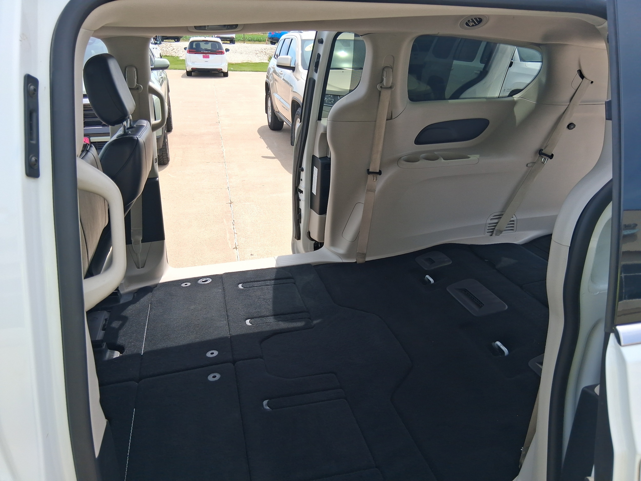 2023 Chrysler Pacifica Touring L - Photo 20