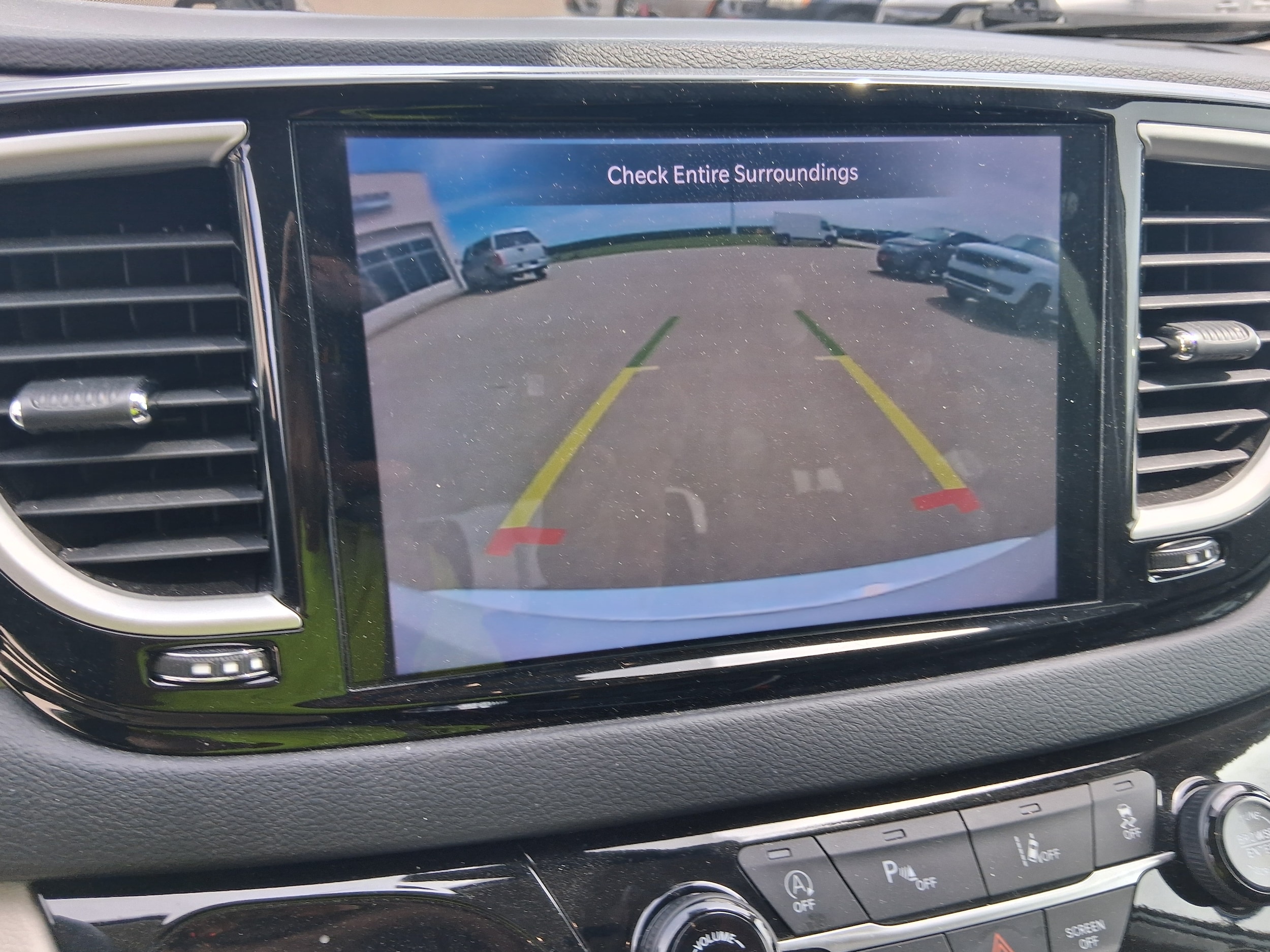 2023 Chrysler Pacifica Touring L - Photo 11