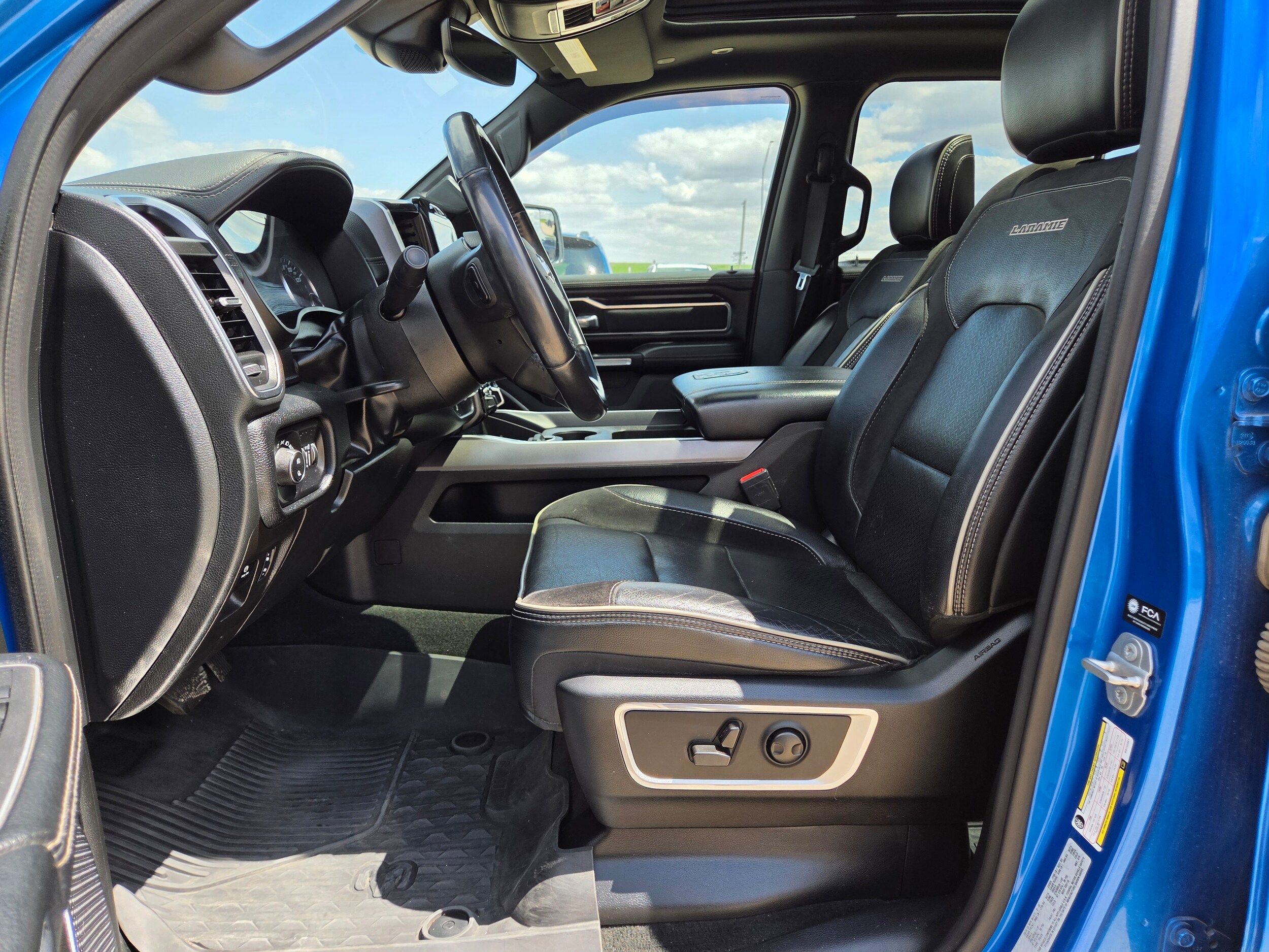 2022 RAM Ram 1500 Pickup Laramie - Photo 12