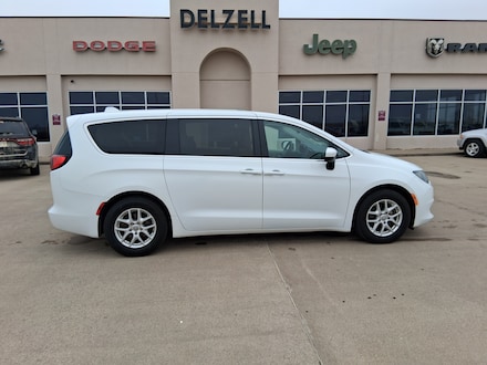 2017 Chrysler Pacifica LX