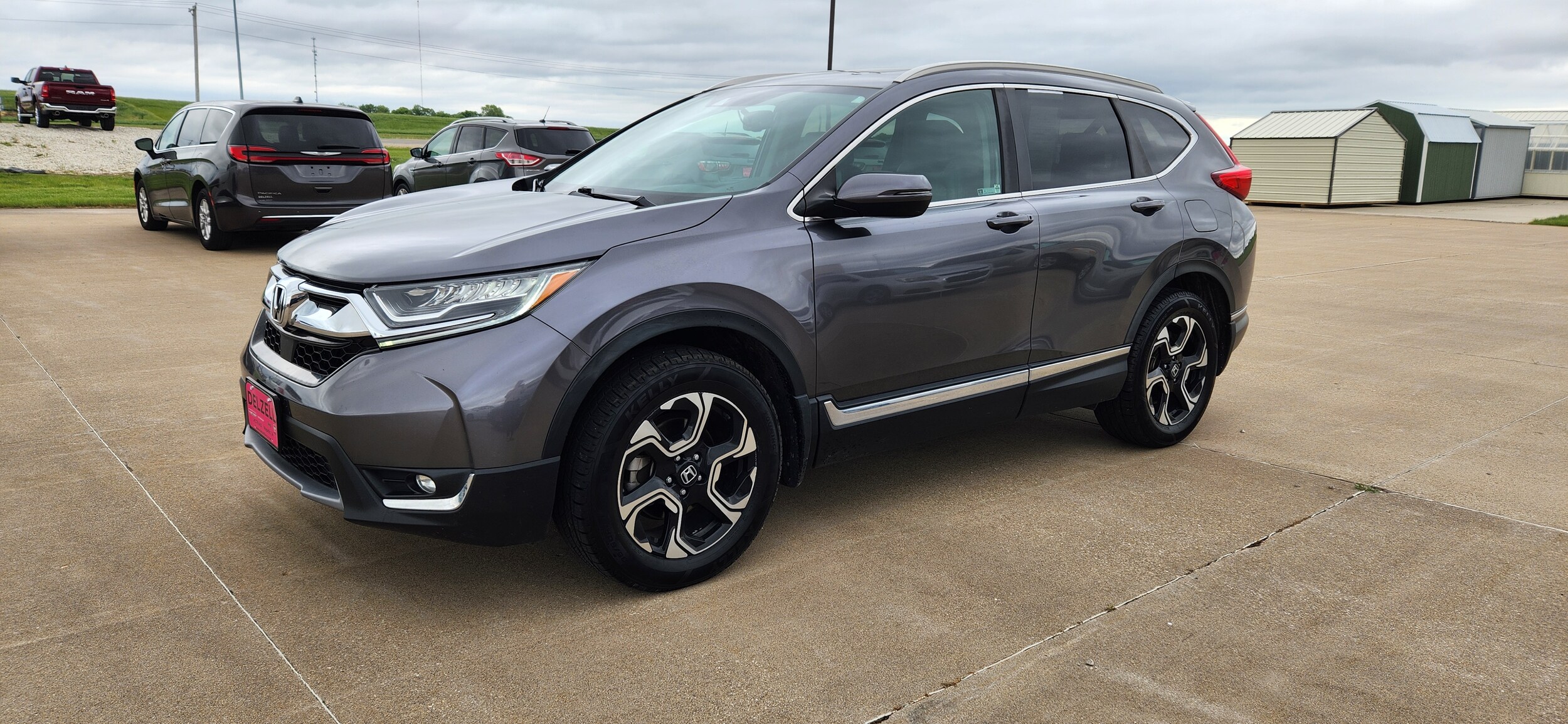 2019 Honda CR-V Touring photo 3
