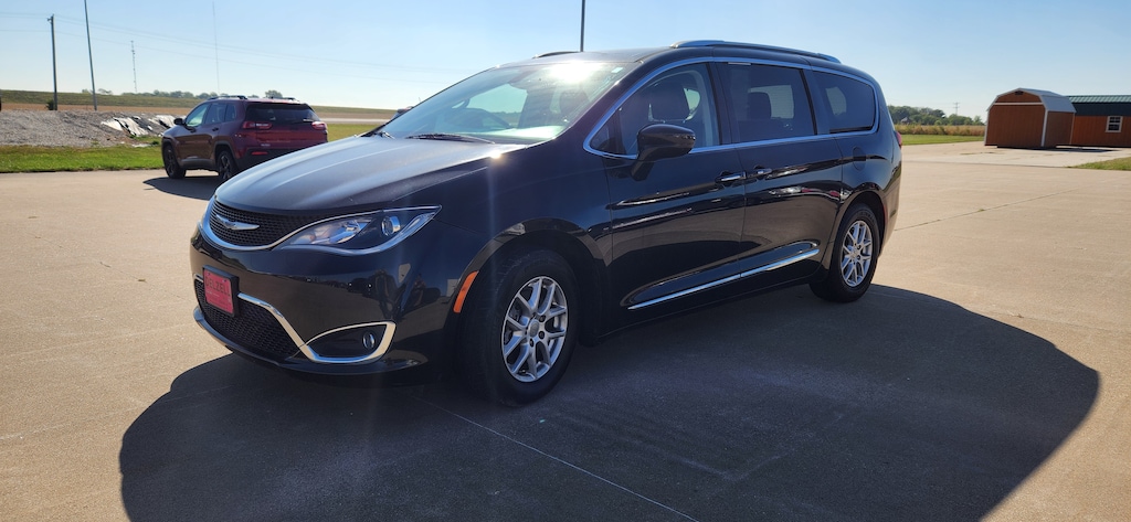 Used 2020 Chrysler Pacifica TOURING L