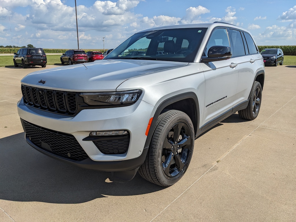 Used 2025 Jeep Grand Cherokee LIMITED
