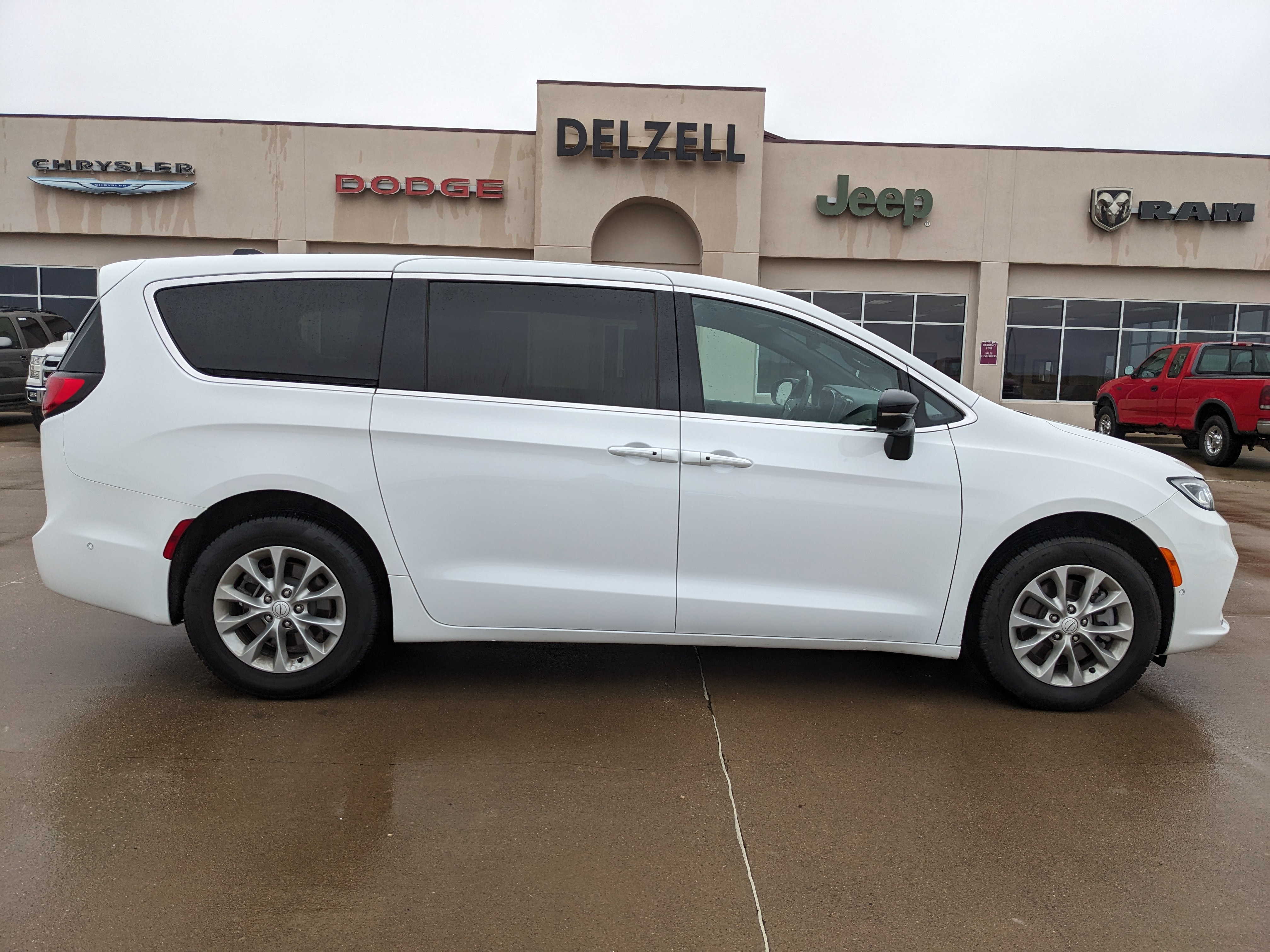 2025 Chrysler Pacifica
