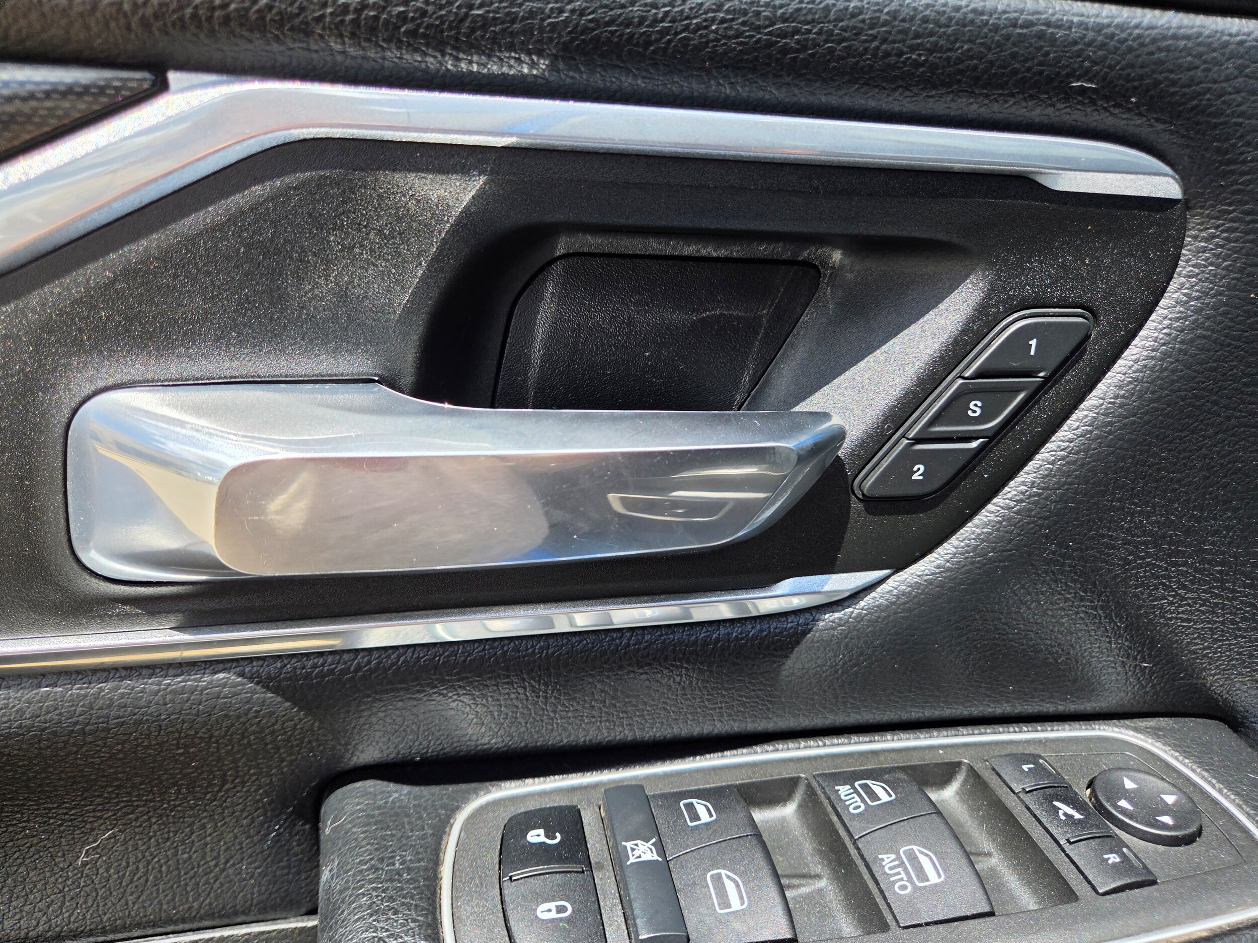 2022 RAM Ram 1500 Pickup Laramie - Photo 15
