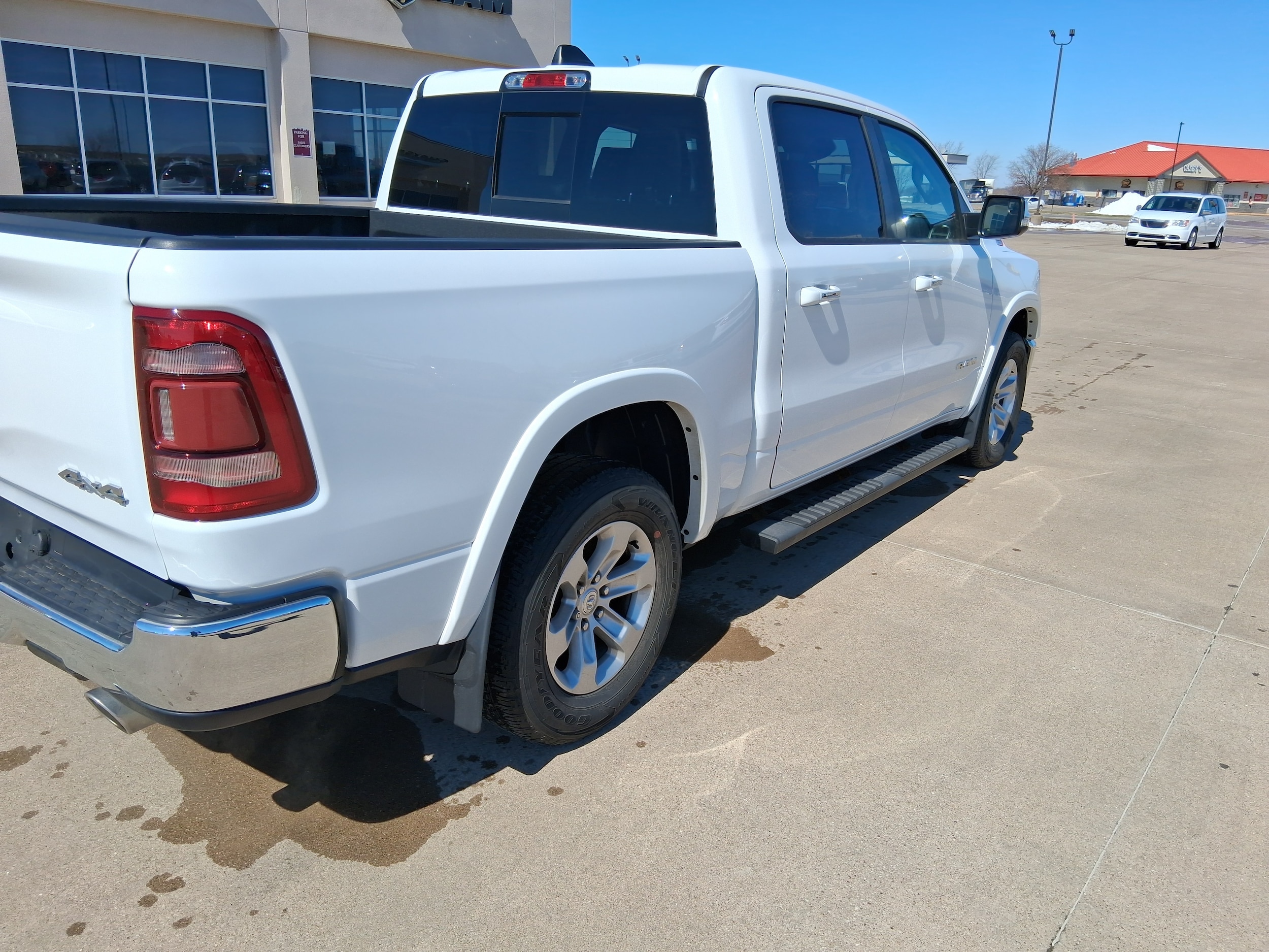 2022 RAM Ram 1500 Pickup Laramie - Photo 6