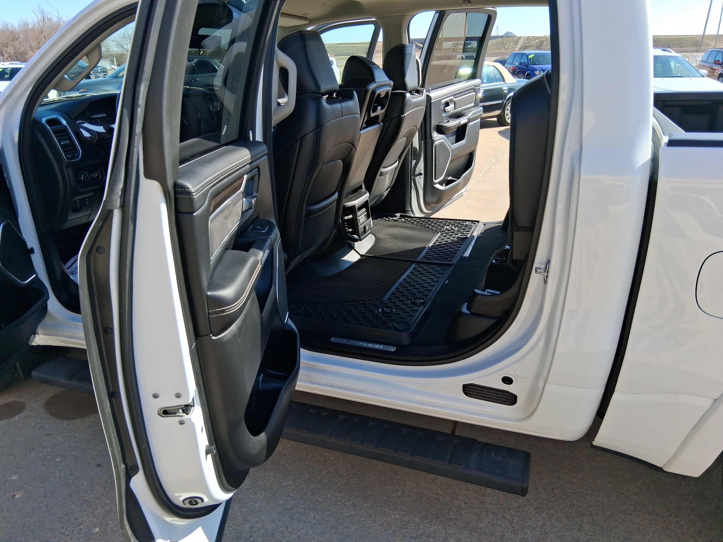 2022 RAM Ram 1500 Pickup Laramie - Photo 22
