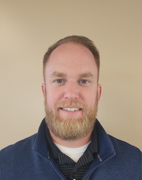 Staff member Alan Findlay from 501d2858e611