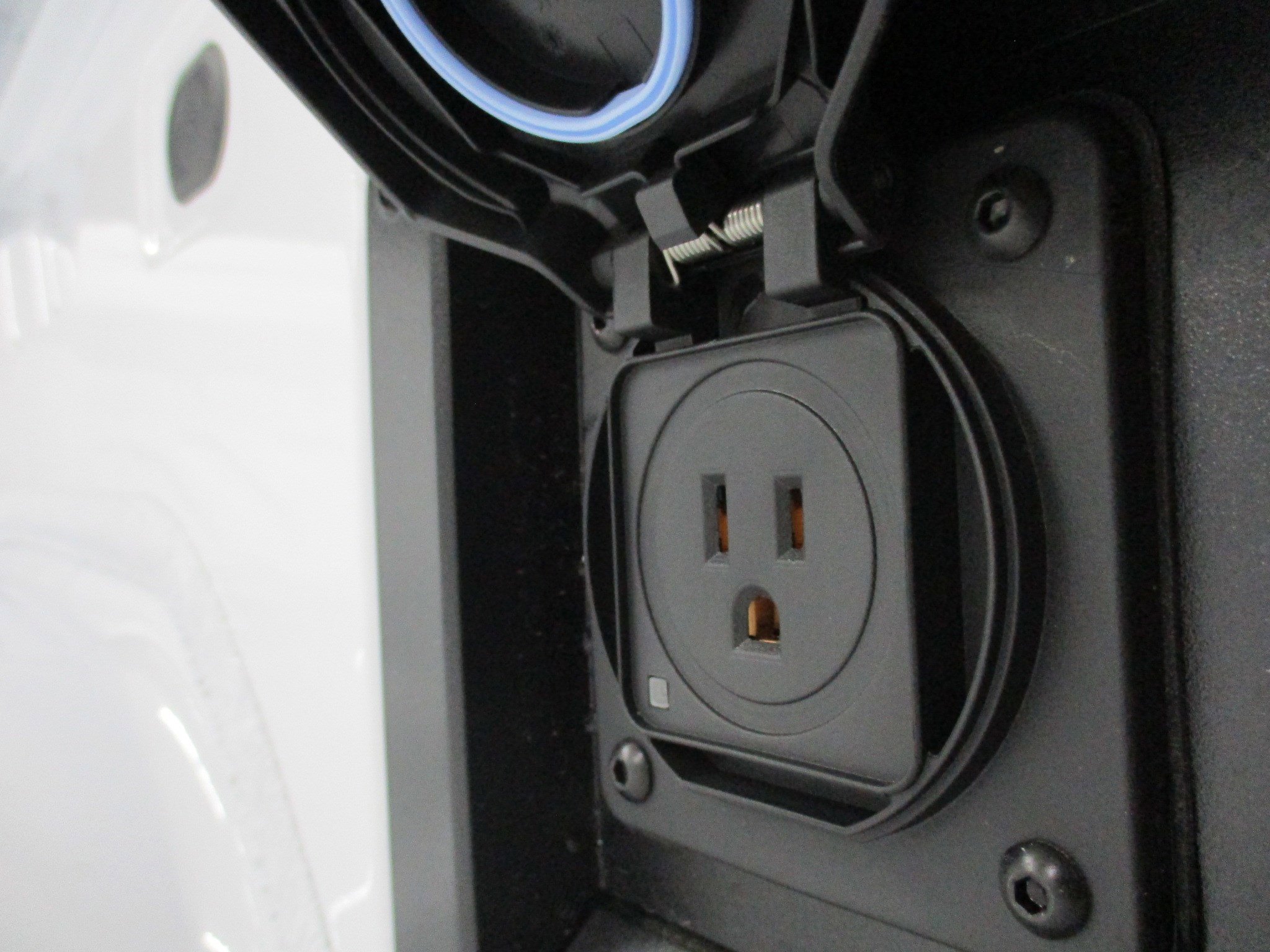 2026 GMC Sierra EV Elevation - Photo 7