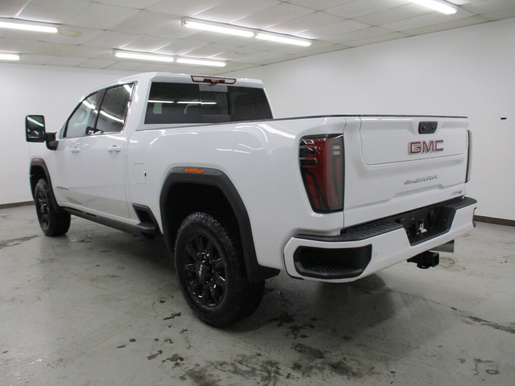 New 2025 GMC Sierra 2500 HD AT4 Truck Crew Cab