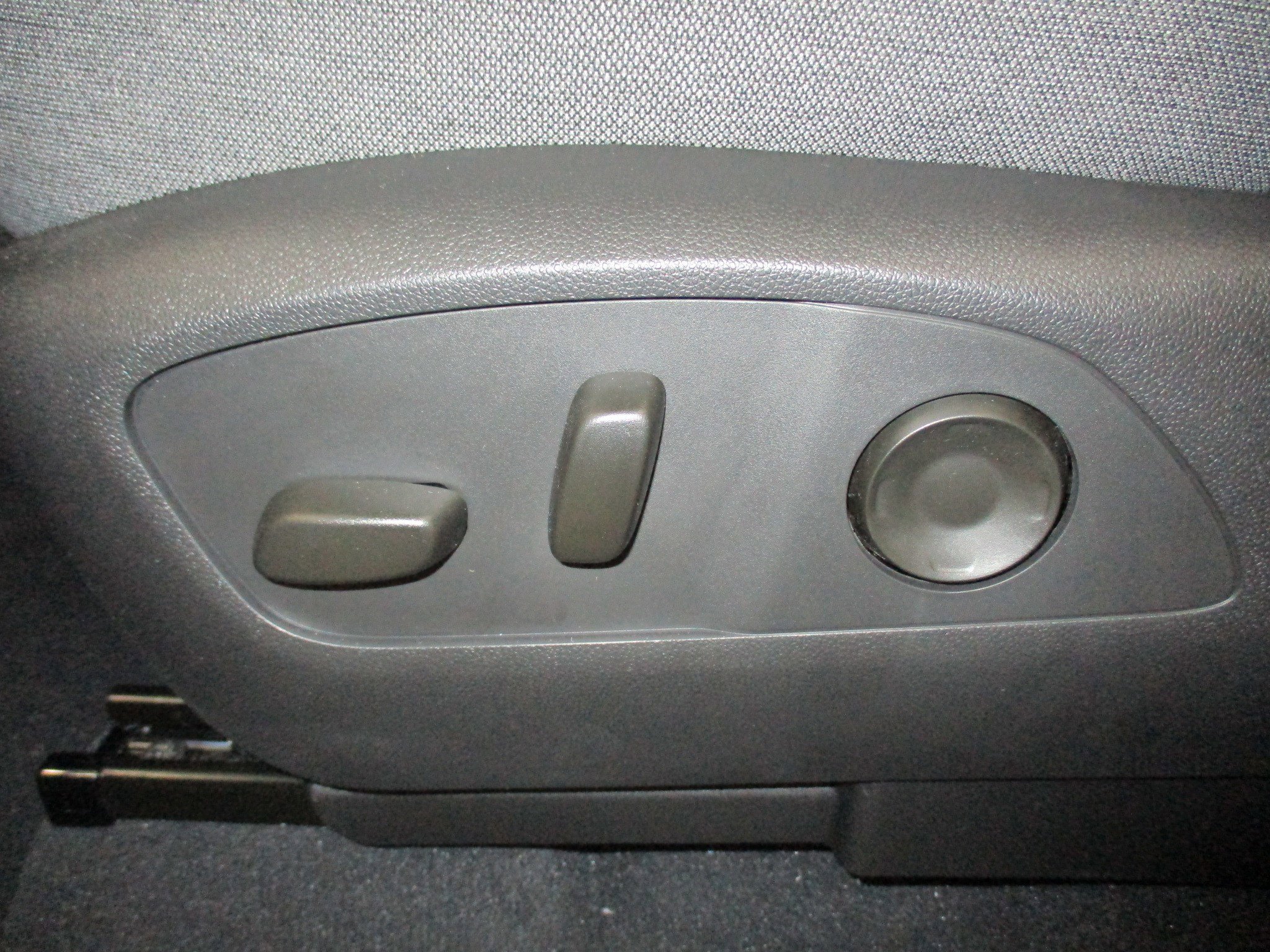 2026 GMC Sierra EV Elevation - Photo 16