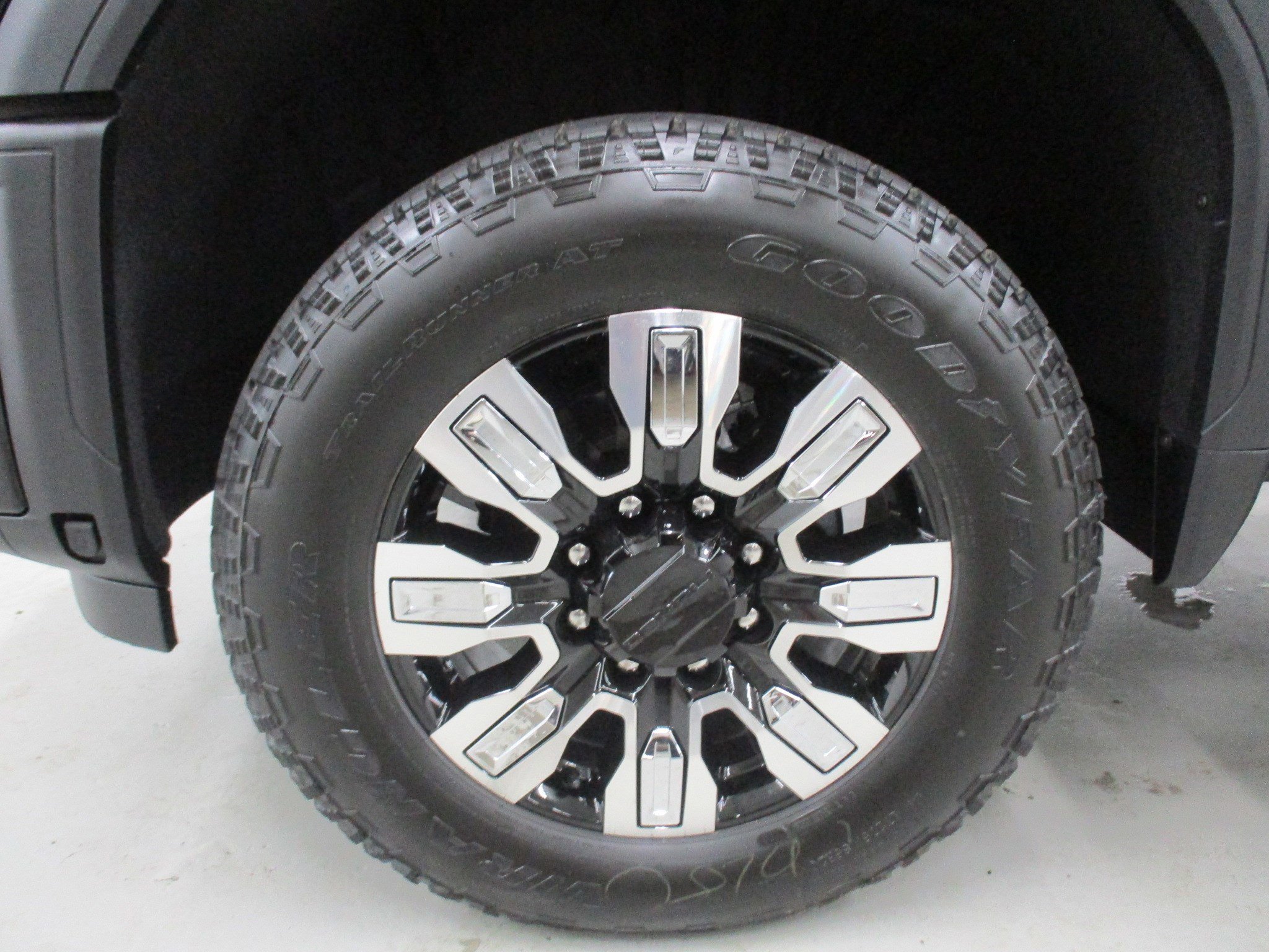 2025 GMC Sierra 2500HD Denali - Photo 14