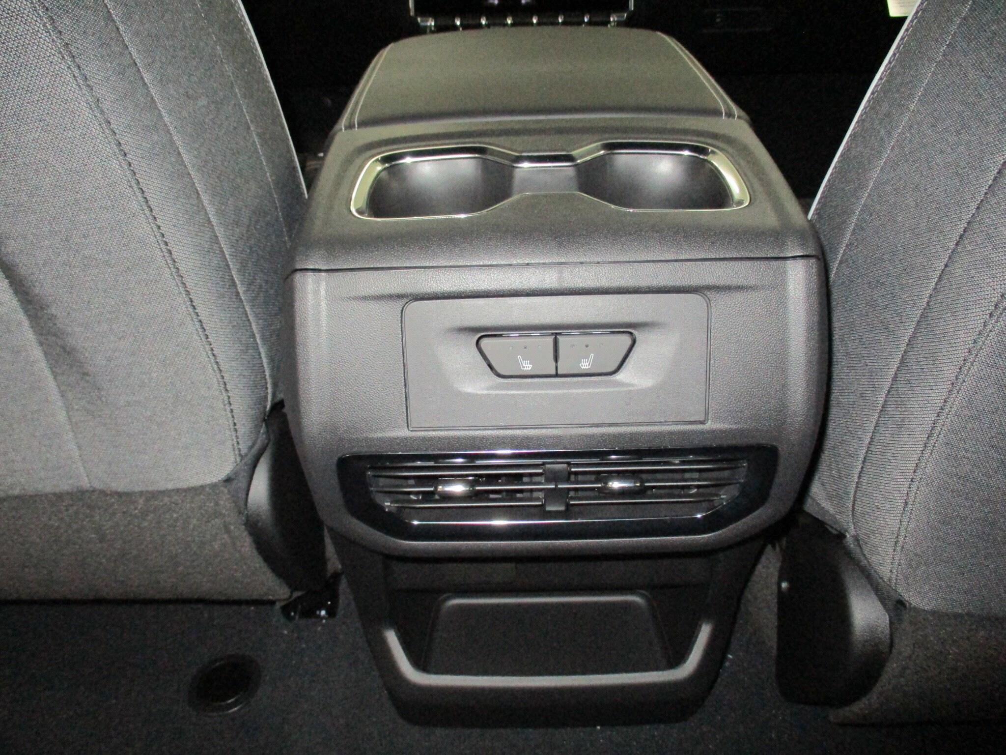 2026 GMC Sierra EV Elevation - Photo 28