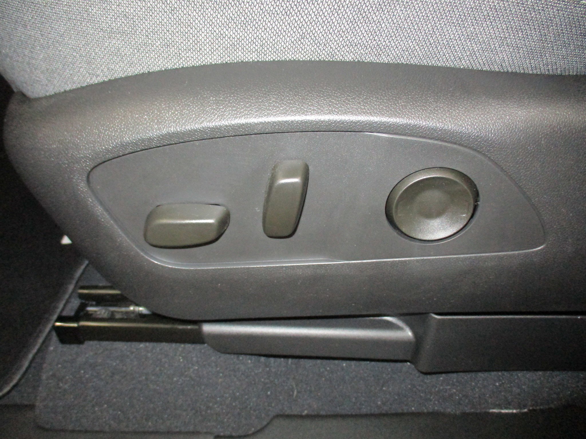 2026 GMC Sierra EV Elevation - Photo 17
