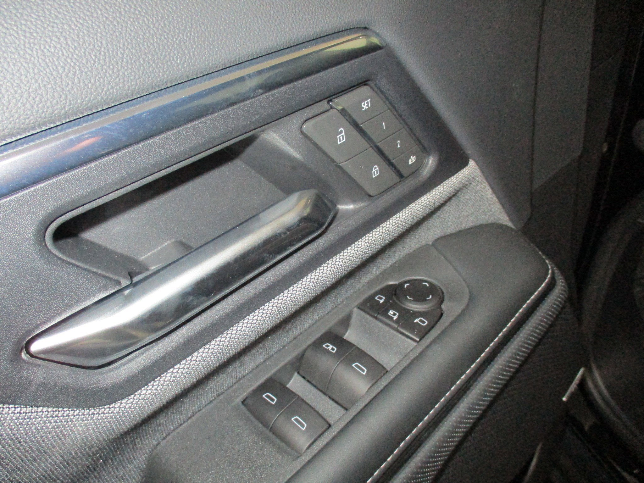 2026 GMC Sierra EV Elevation - Photo 13