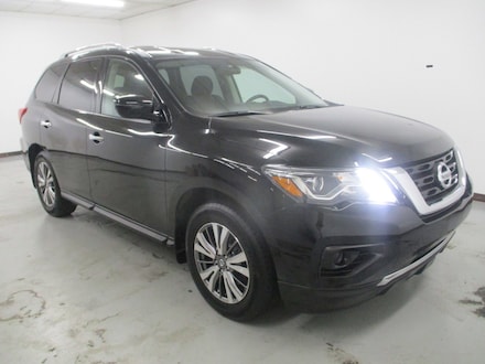 2019 Nissan Pathfinder S