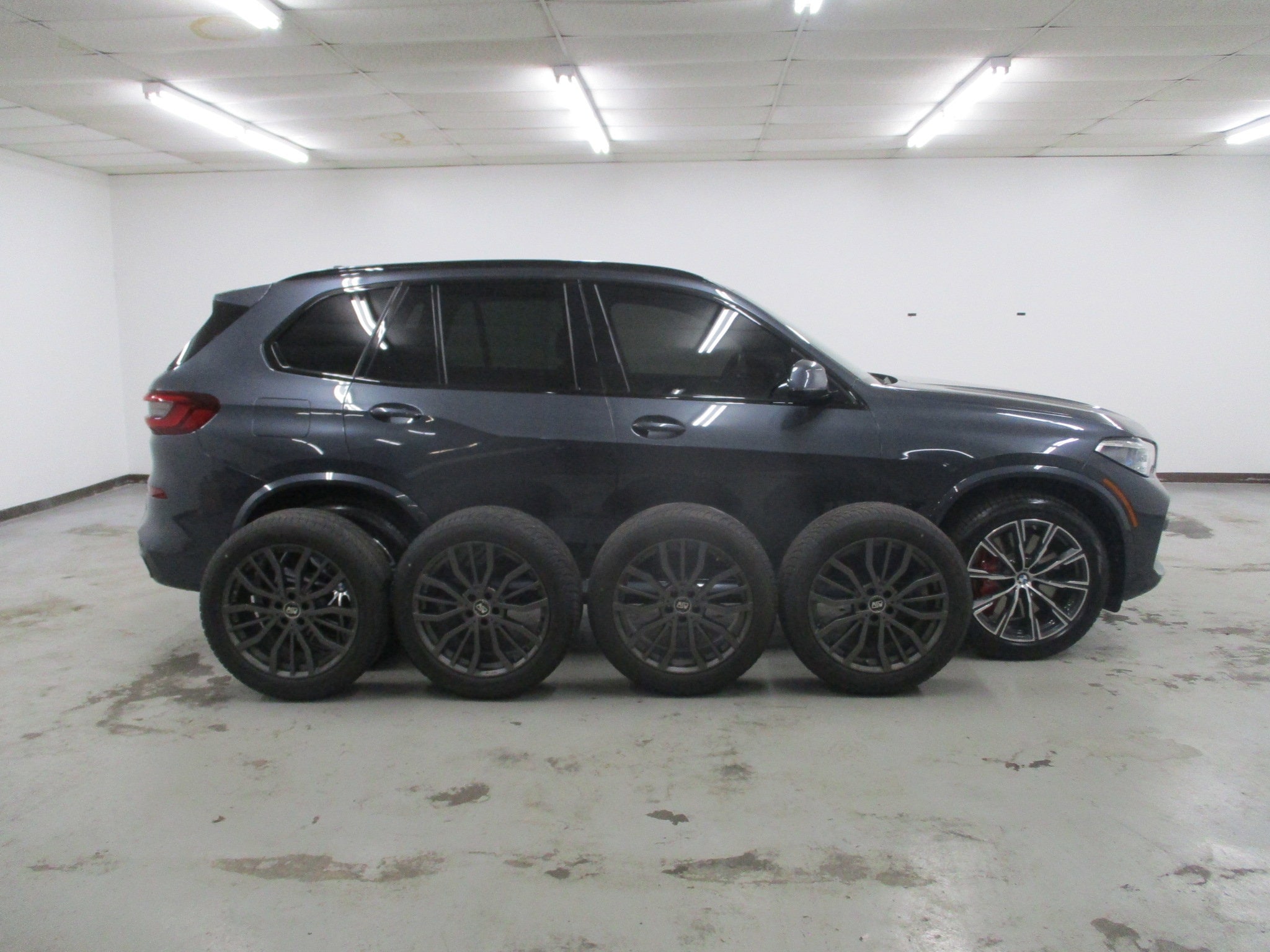 2022 BMW X5 M50i - Photo 11