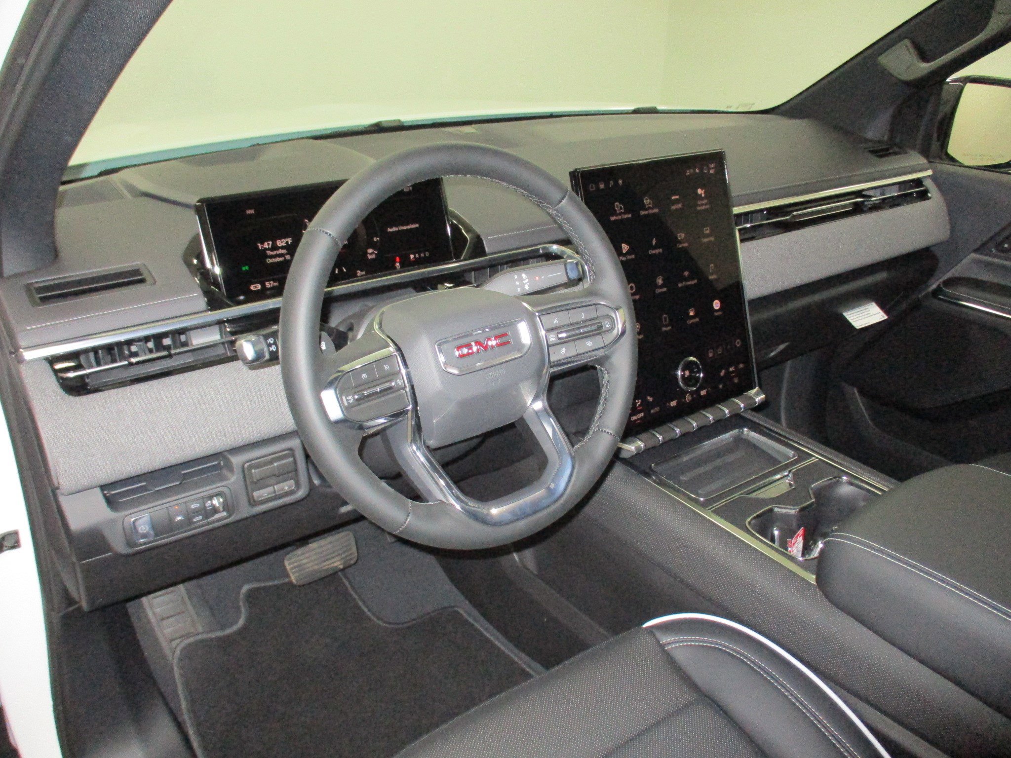 2026 GMC Sierra EV Elevation - Photo 16