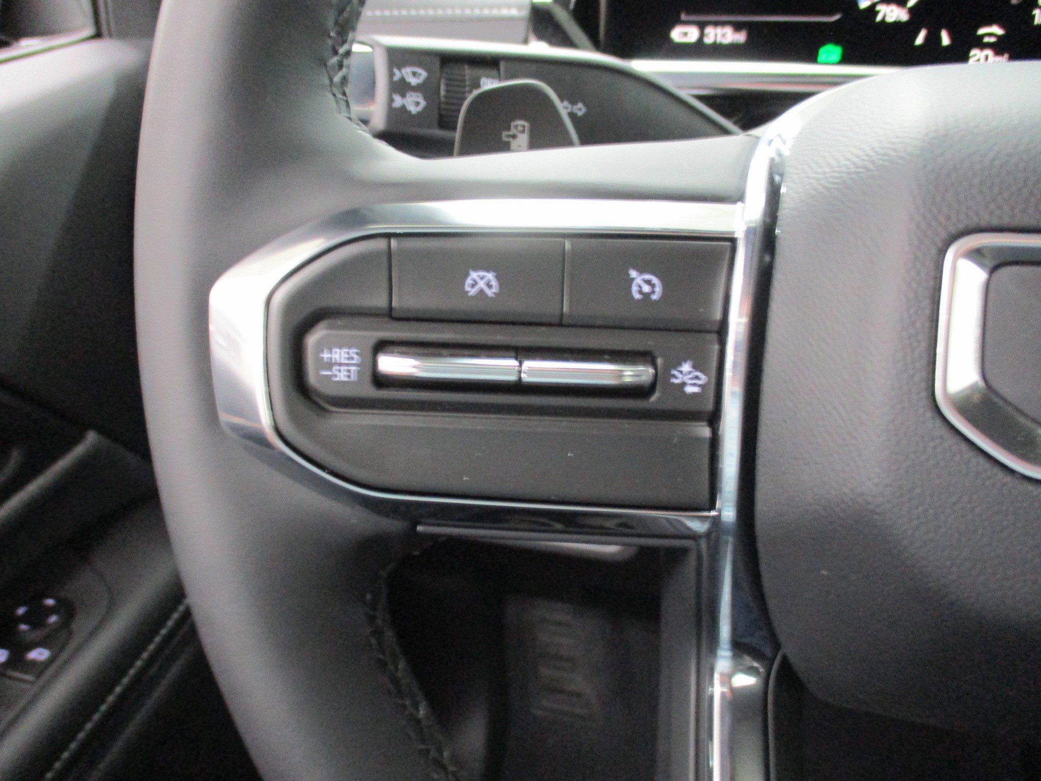 2026 GMC Sierra EV Elevation - Photo 19