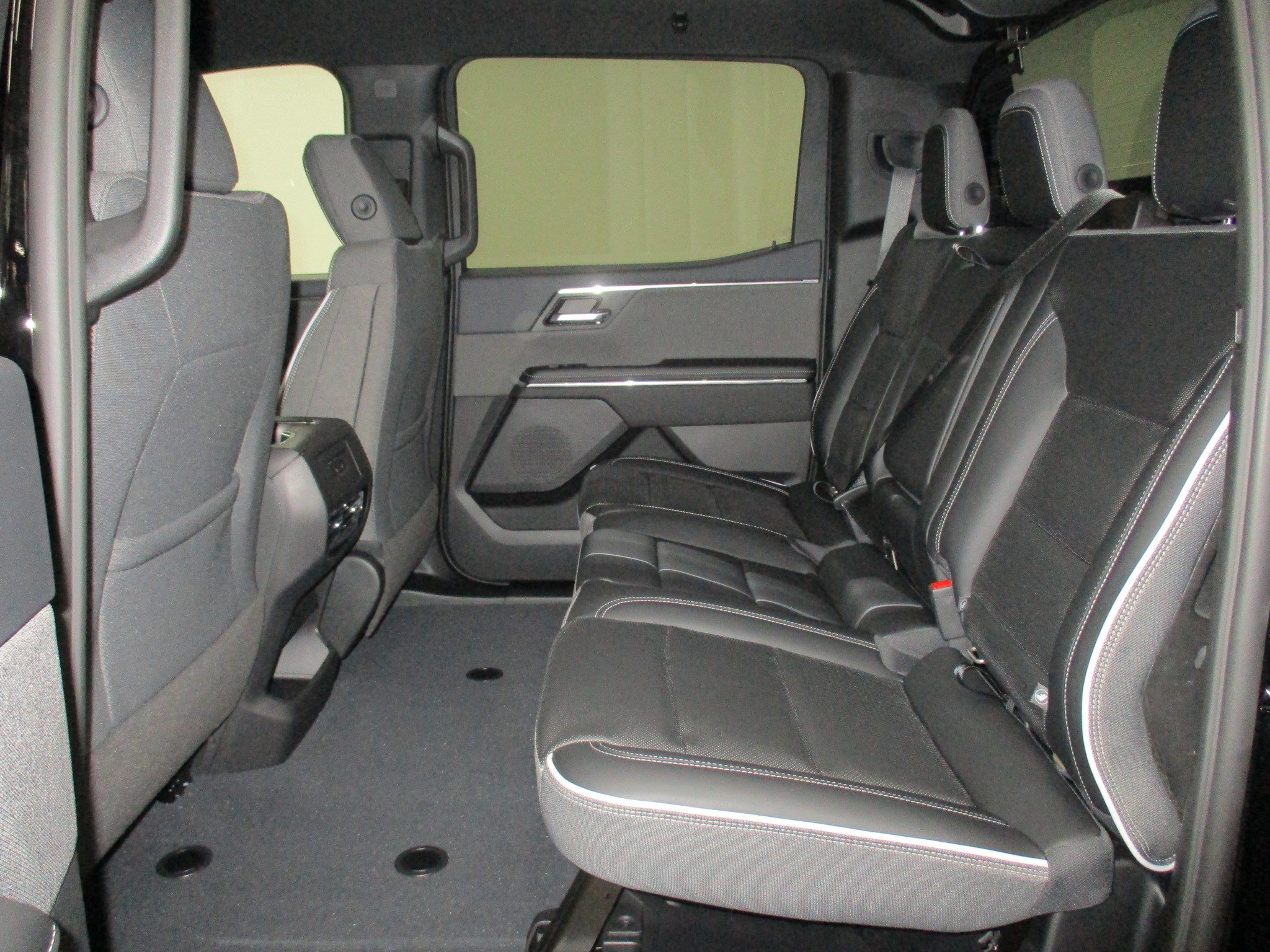 2026 GMC Sierra EV Elevation - Photo 27