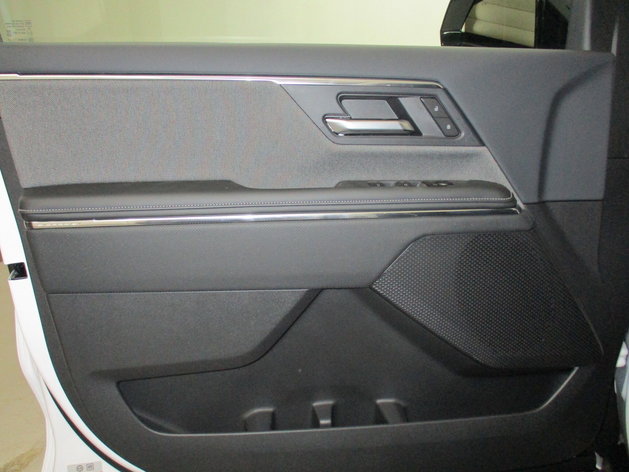 2026 GMC Sierra EV Elevation - Photo 13