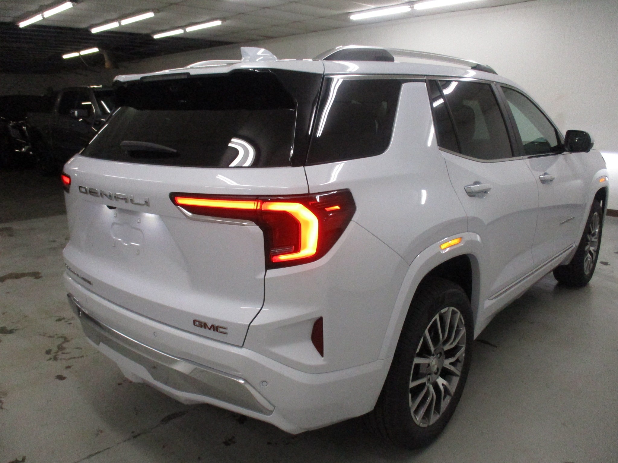 2026 GMC Terrain Denali - Photo 6