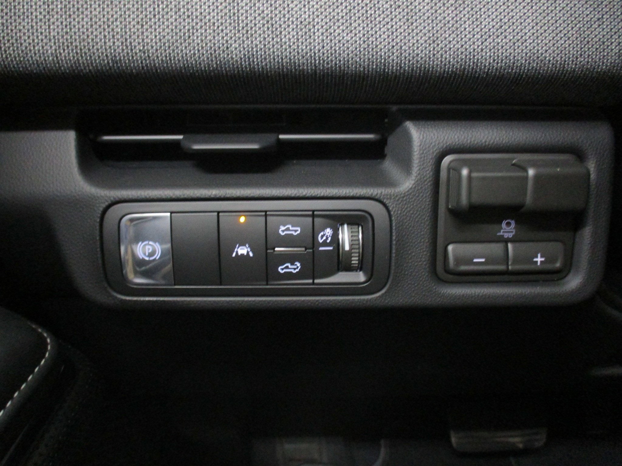 2026 GMC Sierra EV Elevation - Photo 23