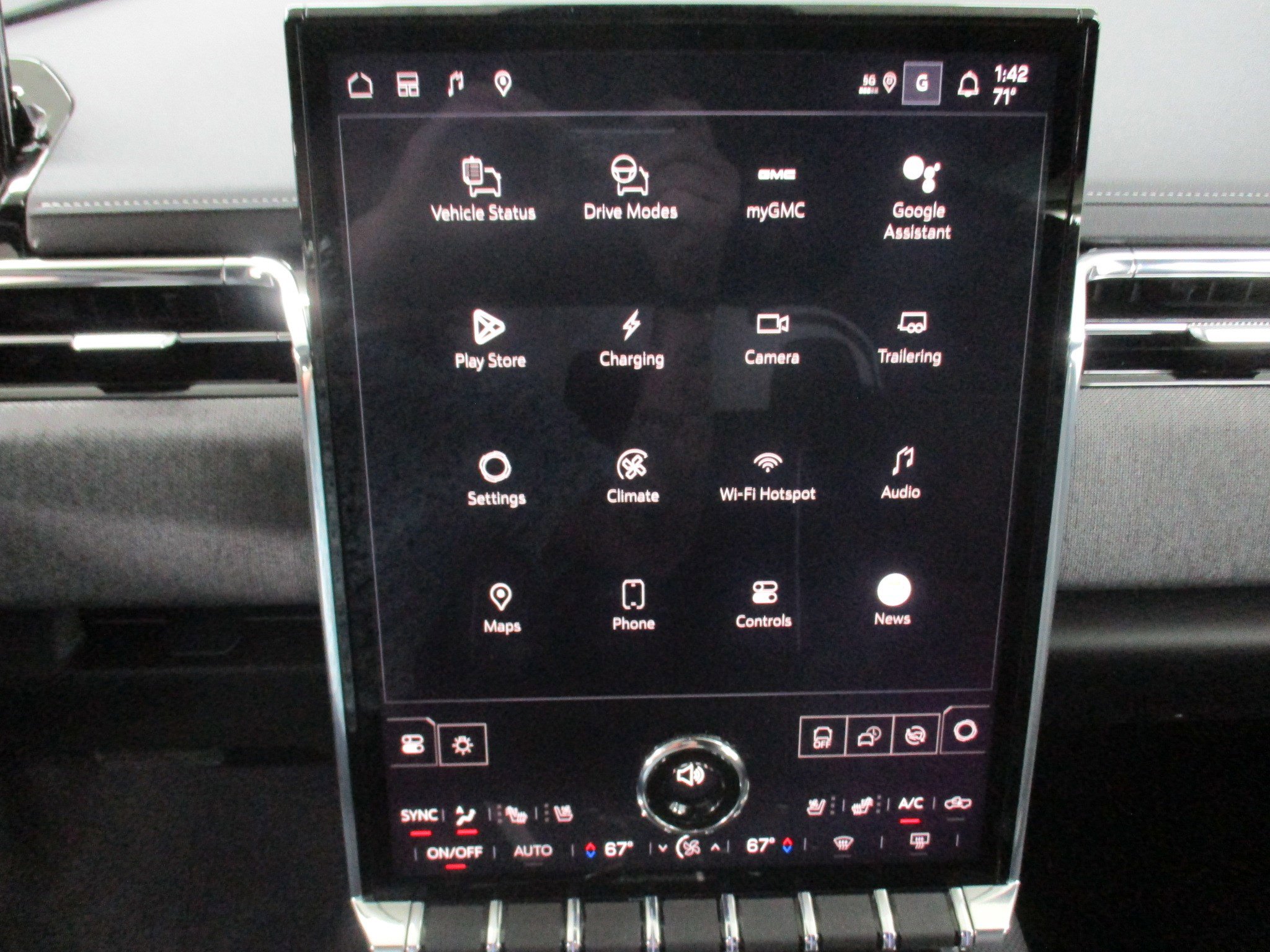 2026 GMC Sierra EV Elevation - Photo 23