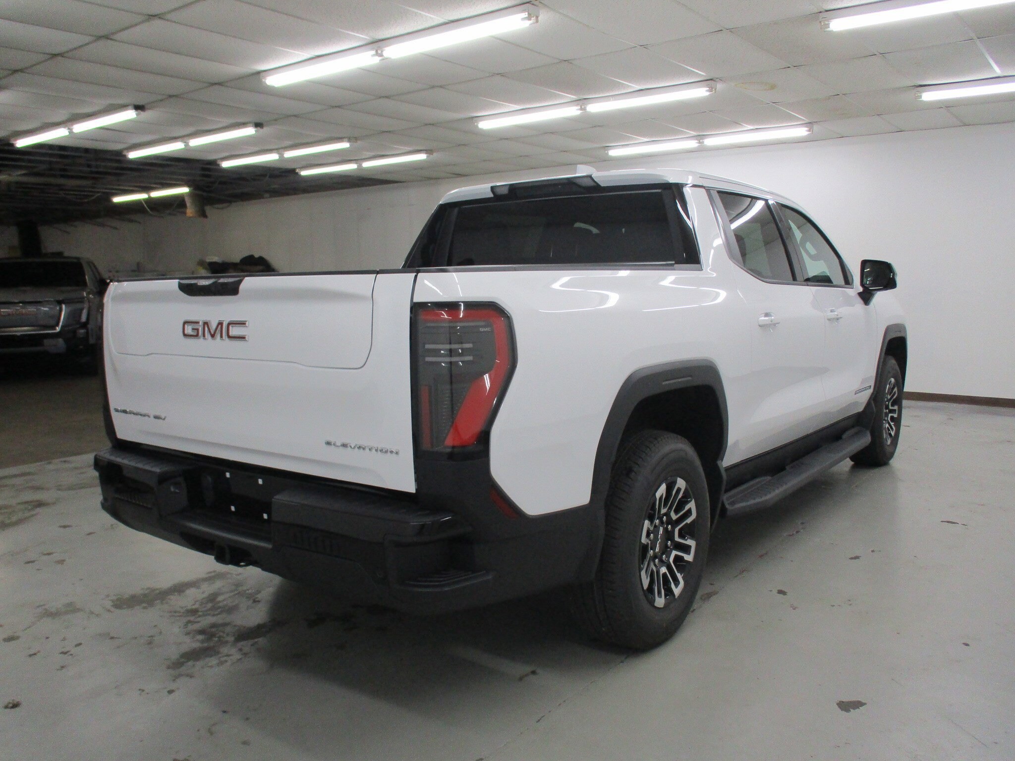 2026 GMC Sierra EV Elevation - Photo 8
