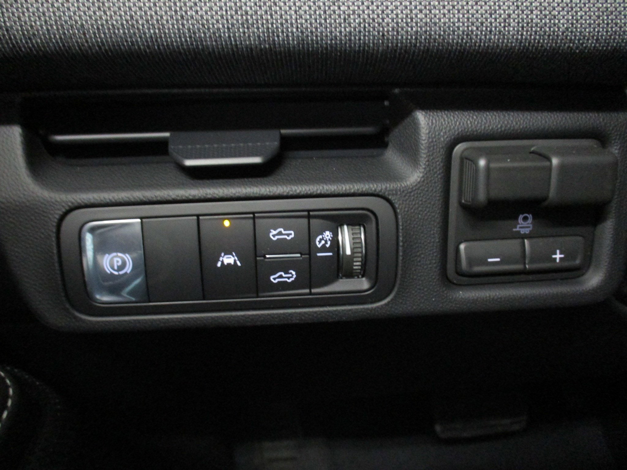 2026 GMC Sierra EV Elevation - Photo 22