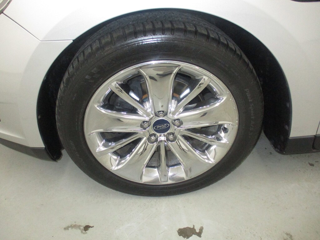 Used 2010 Ford Taurus Limited Sedan