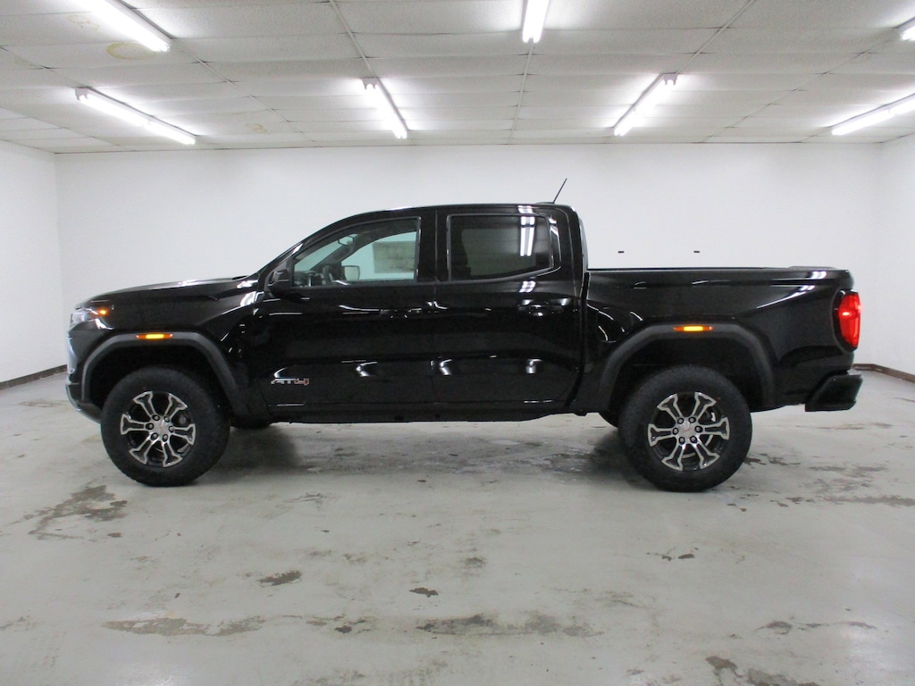 New 2025 GMC Canyon AT4 Truck Crew Cab