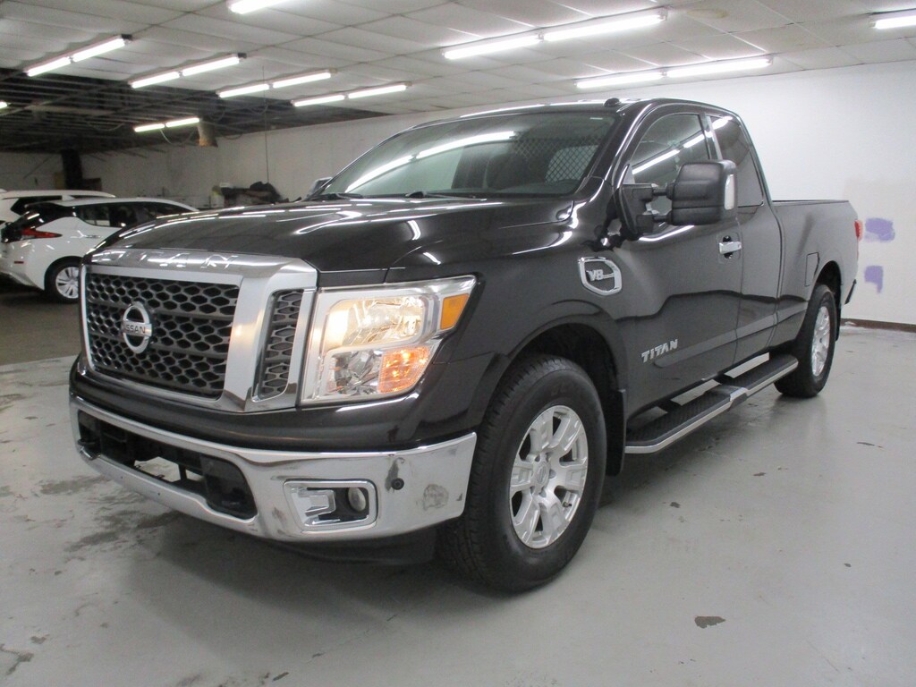 Used 2017 Nissan Titan SV