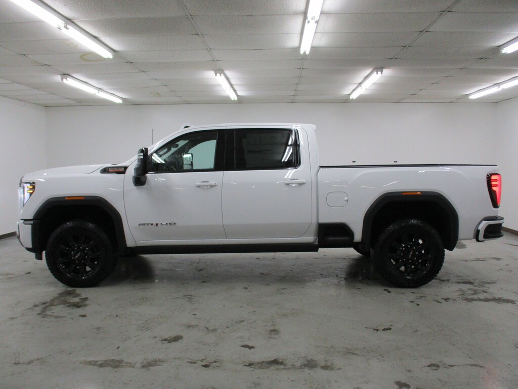 New 2025 GMC Sierra 2500 HD AT4 Truck Crew Cab