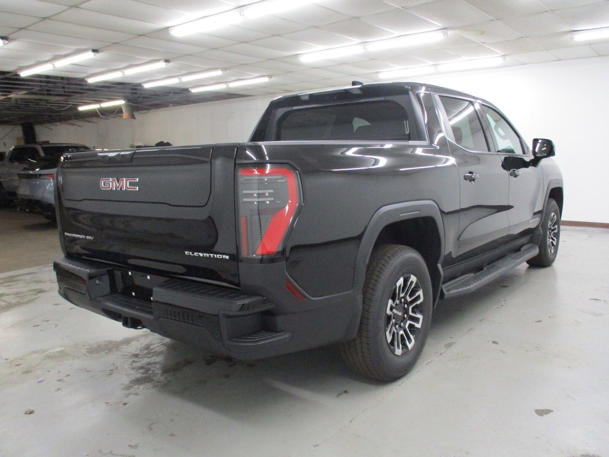 2026 GMC Sierra EV Elevation - Photo 7