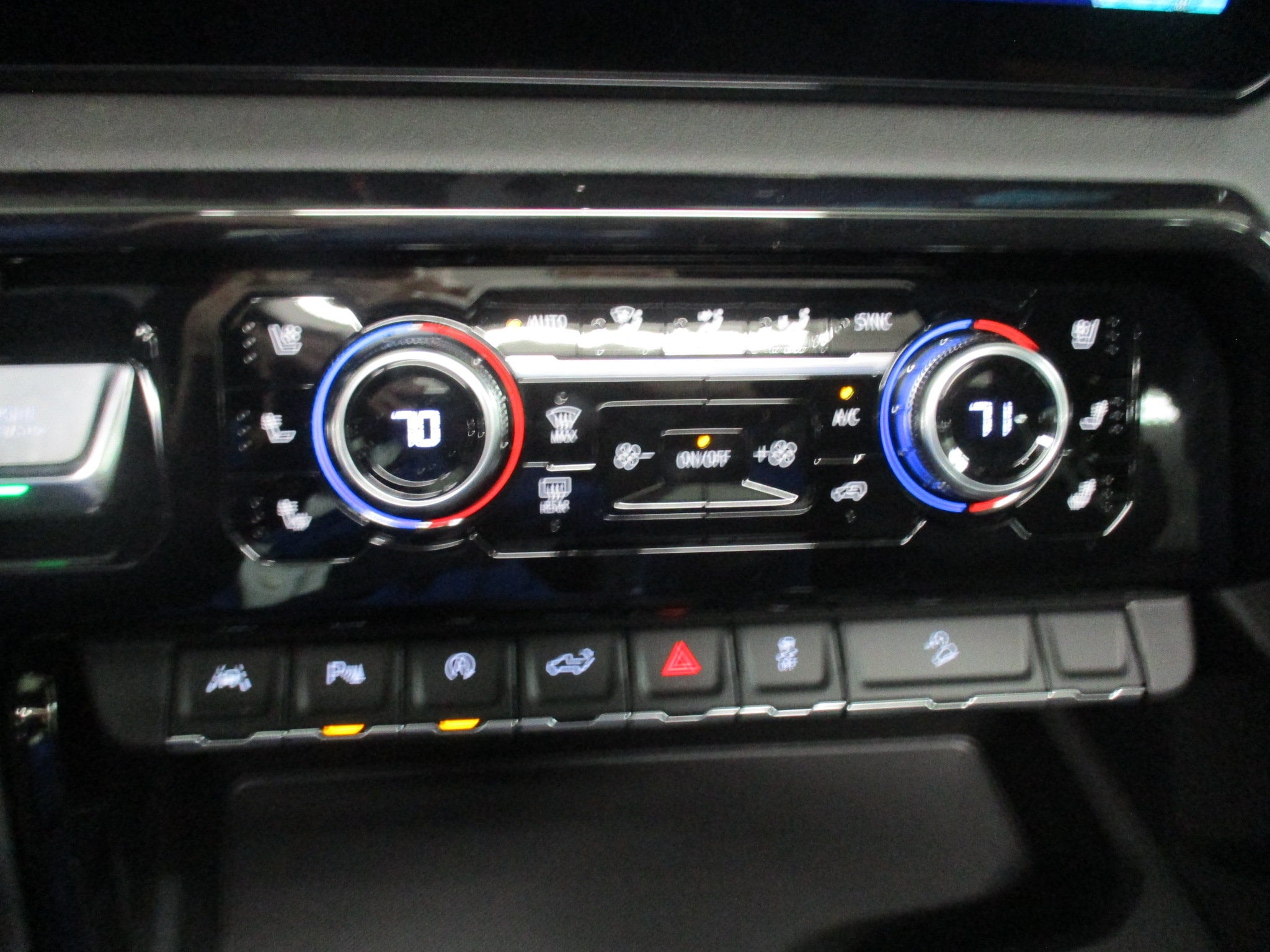 2026 GMC Sierra 1500 AT4 - Photo 31