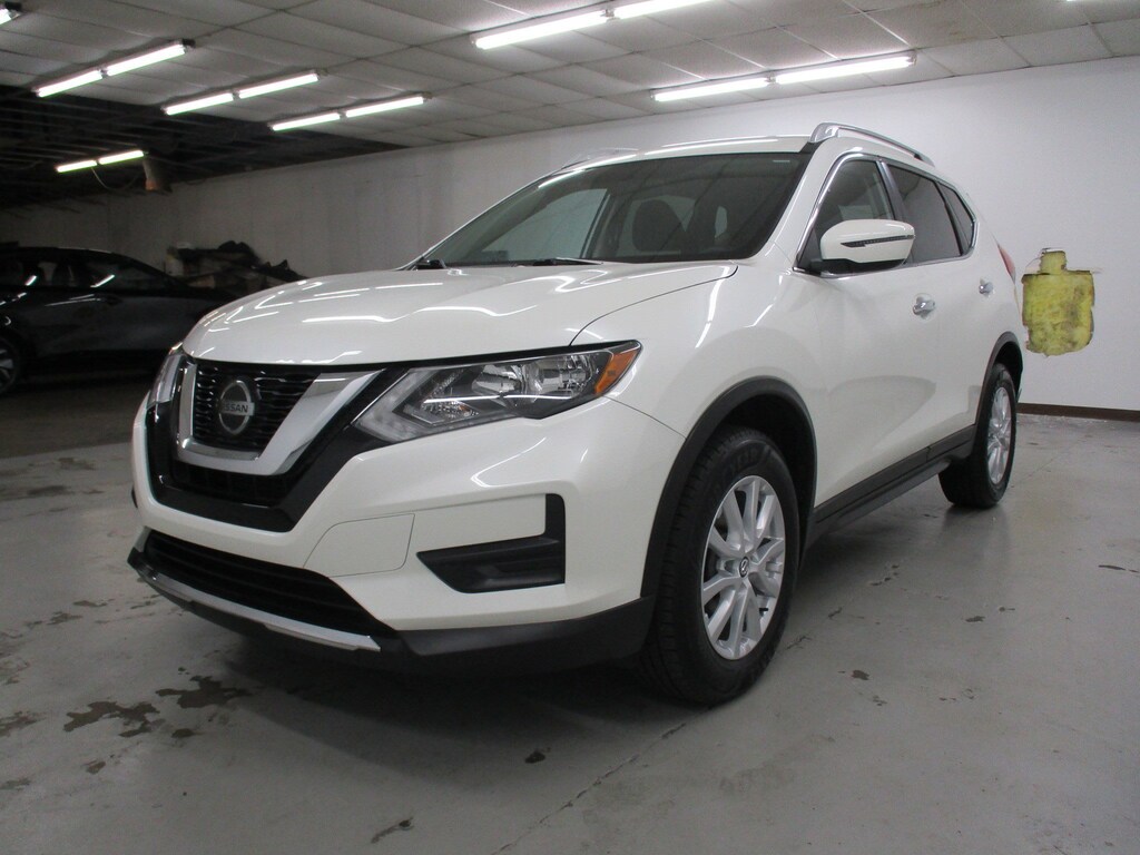 Used 2018 Nissan Rogue SV