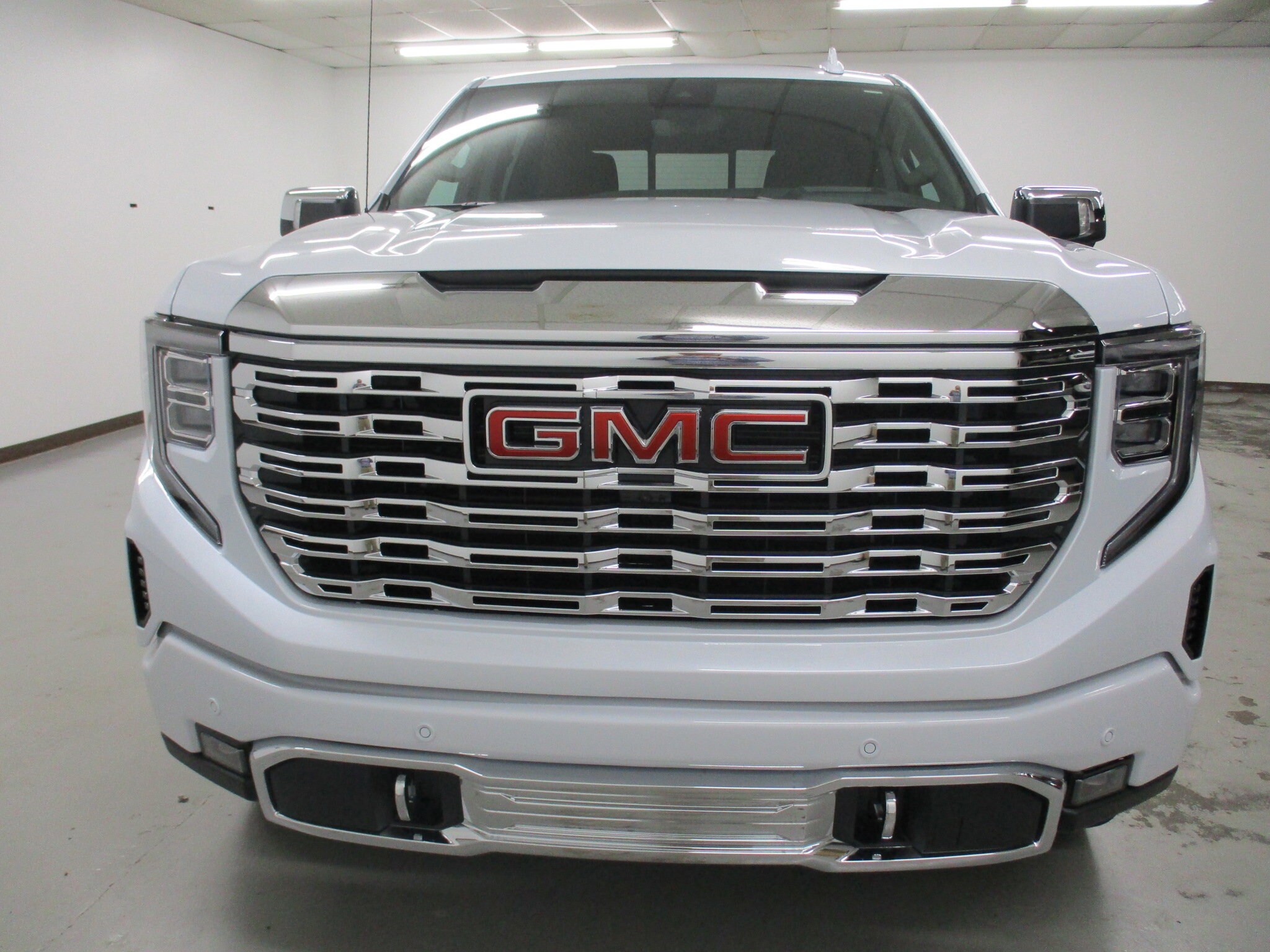 2026 Gmc Sierra 1500 Denali photo 2