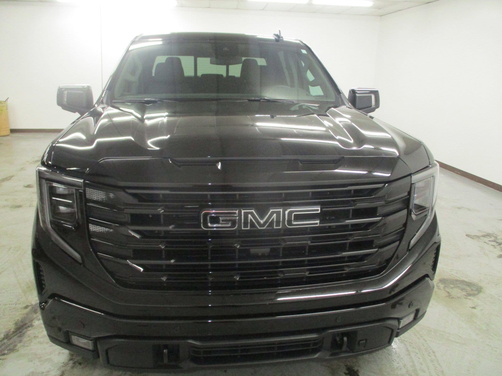 Used 2024 GMC Sierra 1500 Elevation with VIN 1GTUUCE80RZ278315 for sale in Battle Creek, MI