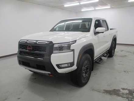 2025 Nissan Frontier PRO-4X Truck Crew Cab