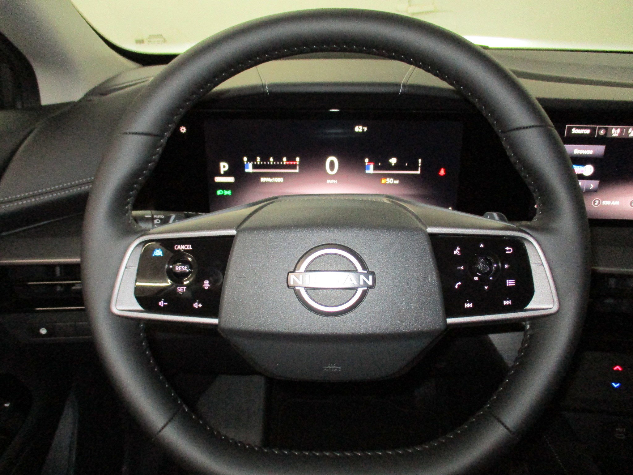 2025 Nissan Murano SV - Photo 18