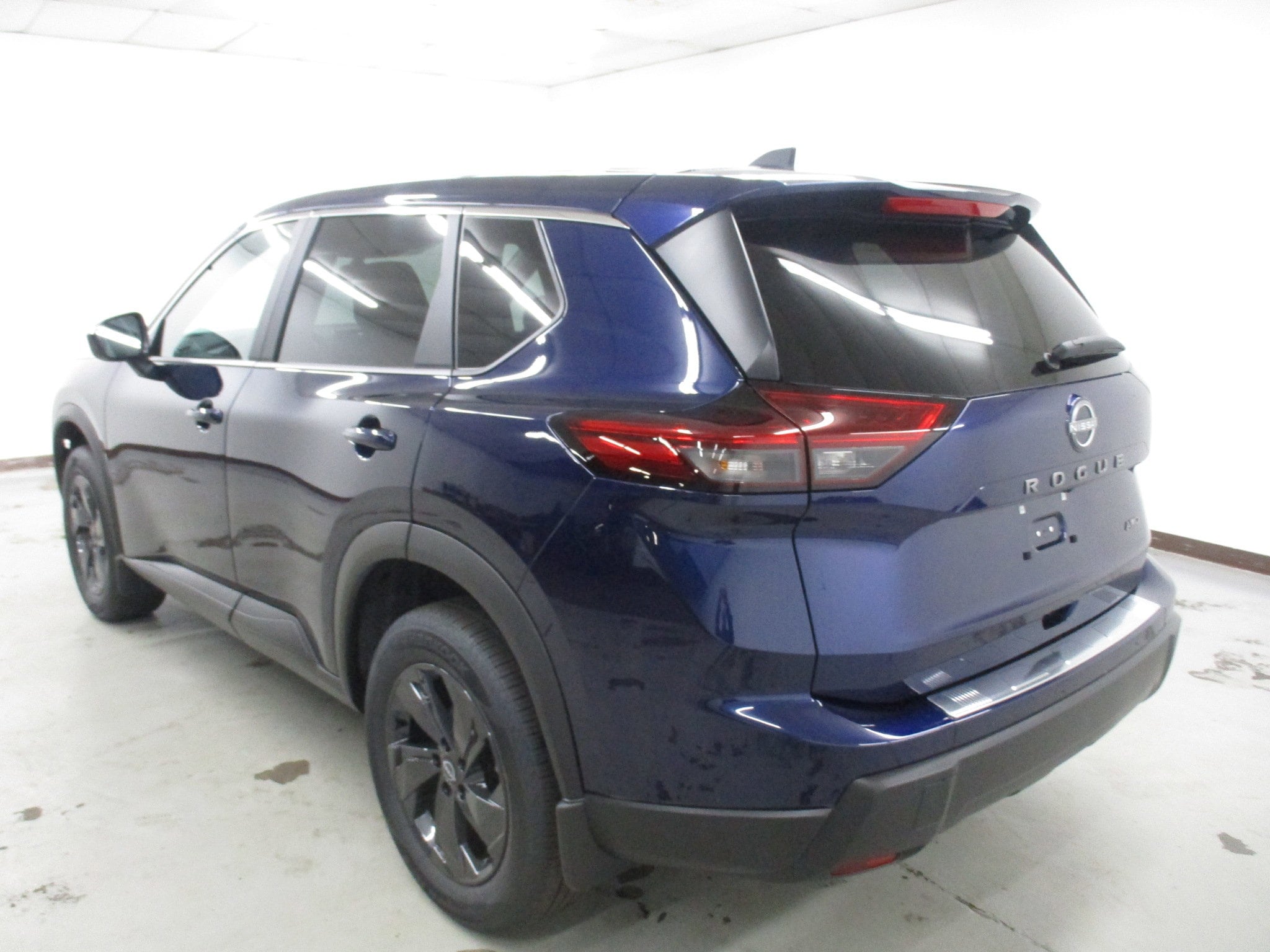 2026 Nissan Rogue SV - Photo 8
