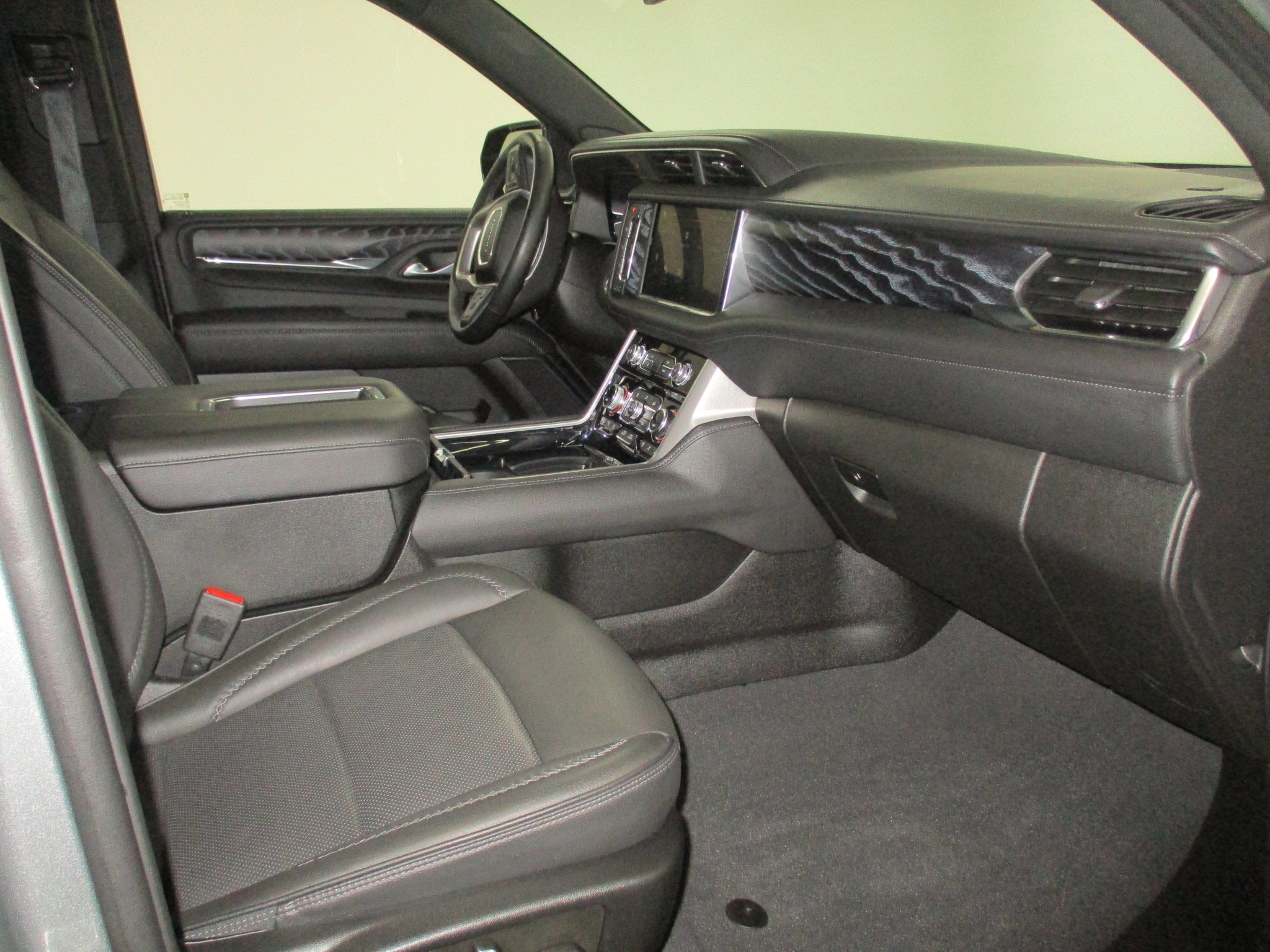 2023 GMC Yukon XL Denali - Photo 16