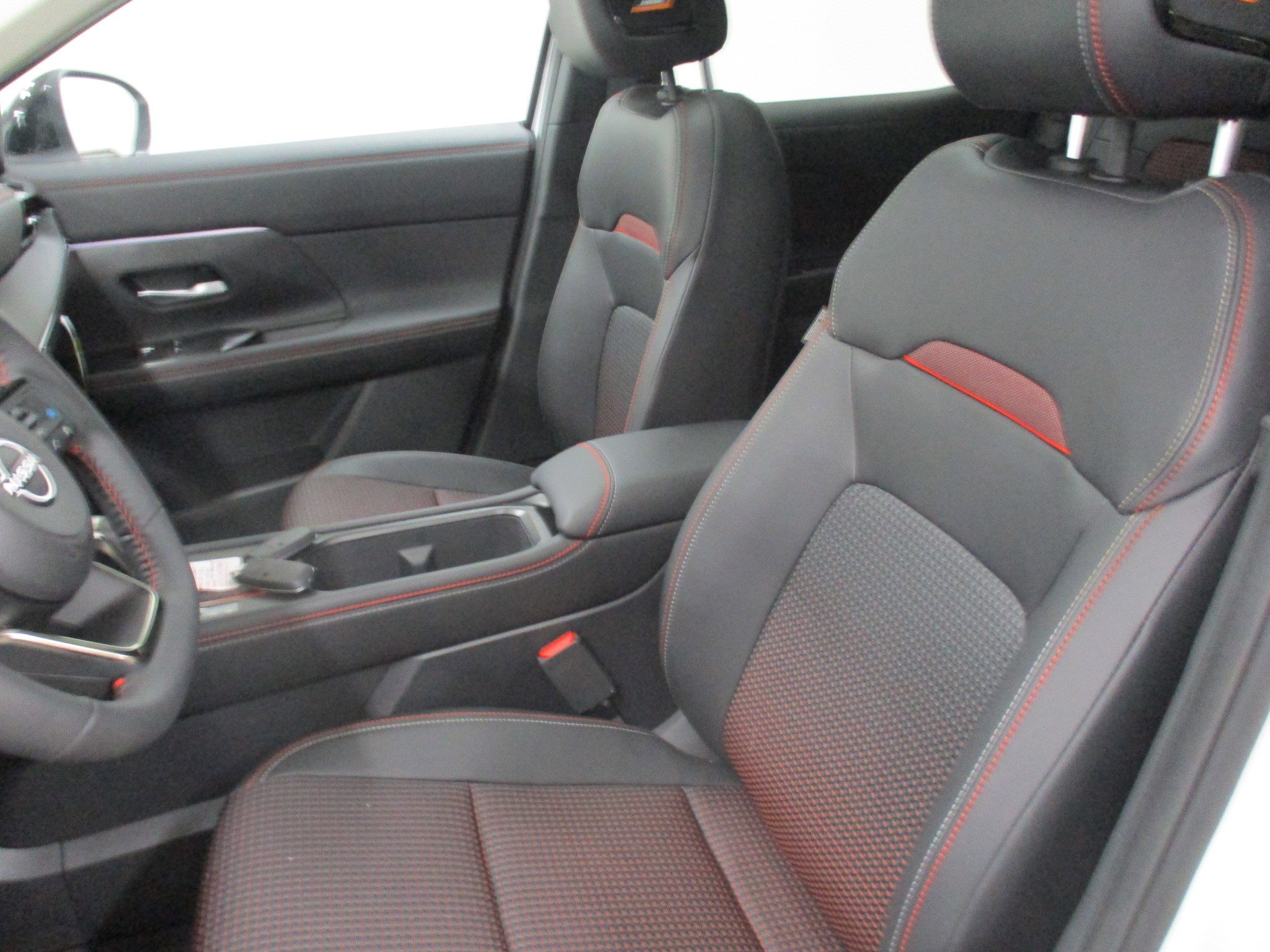 2026 Nissan KICKS SR AWD - Photo 14