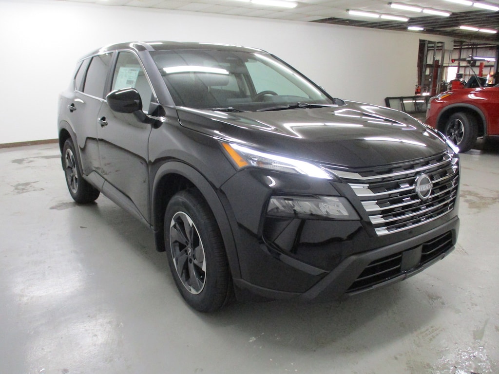 2026 Nissan Rogue SV photo 2