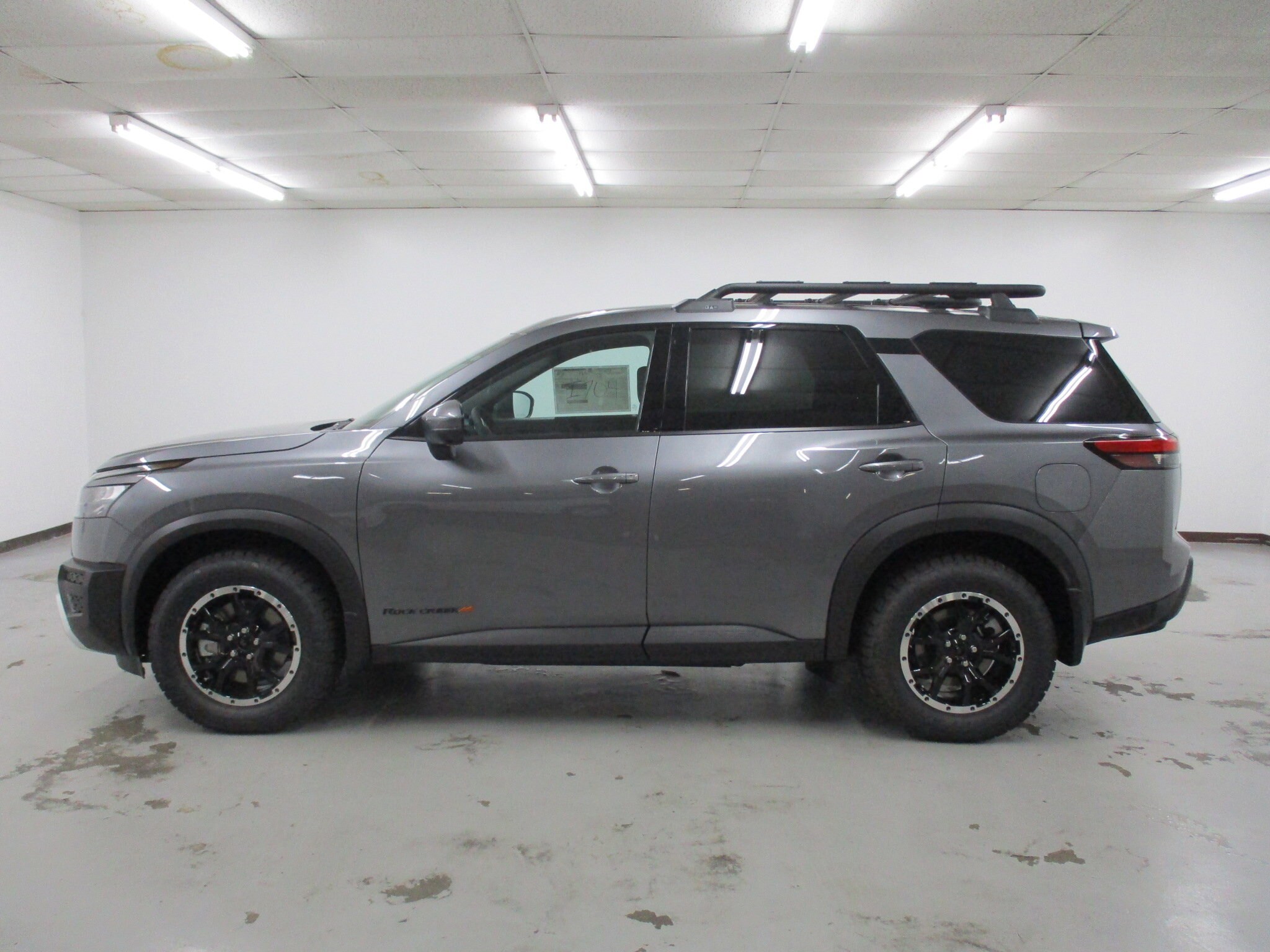 2025 Nissan Pathfinder Rock Creek photo 2
