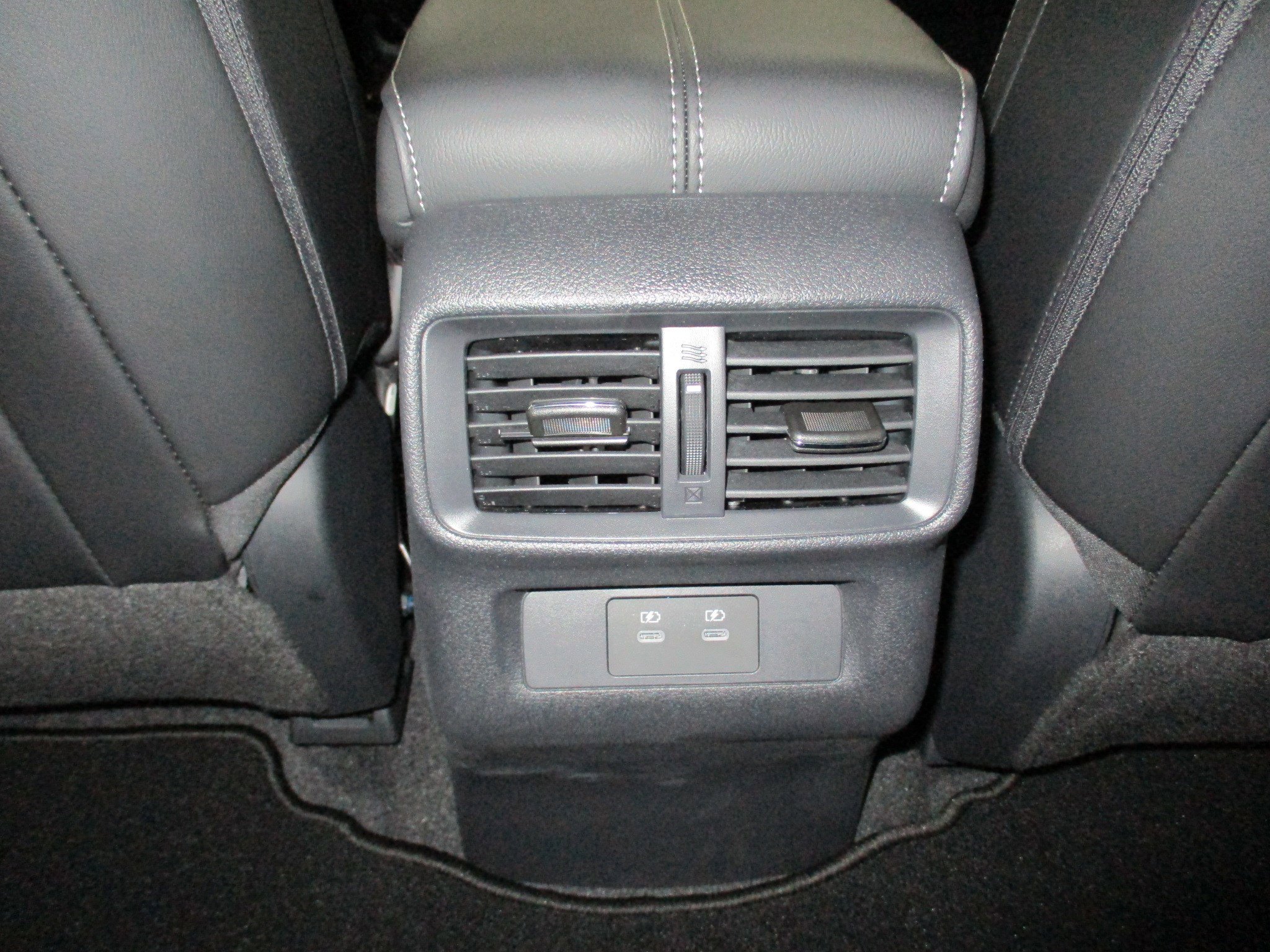 2025 Nissan Murano SV - Photo 29