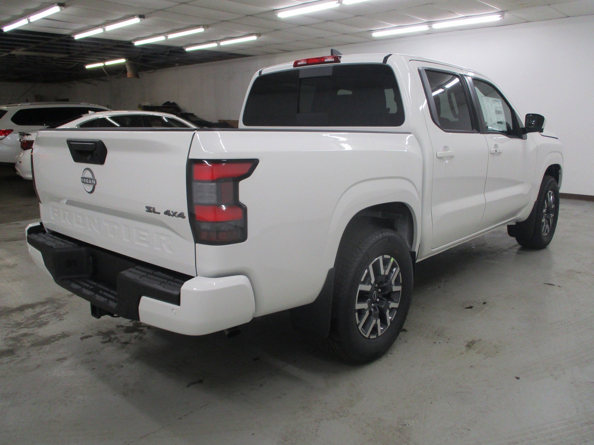 2025 Nissan Frontier SL - Photo 7